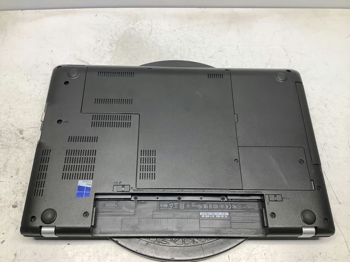 Lenovo ThinkPad E550 Intel i3-5005U 2GHz 4 GB NO HDD