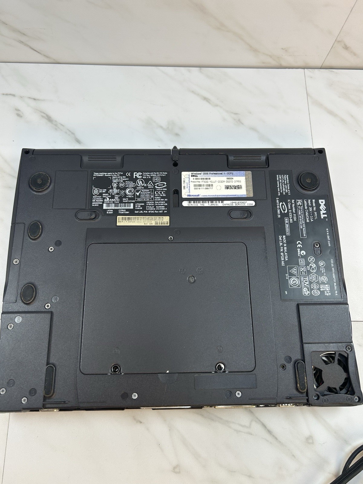 Dell Latitude C640 Laptop Pentium 4 M 1.8GHZ Windows XP Professional 512MB RAM