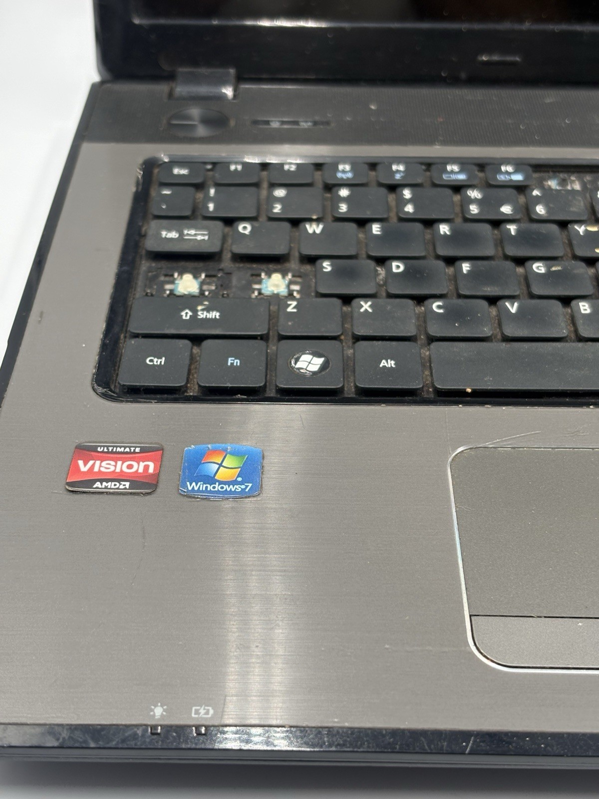 Acer Aspire AS5253-BZ602 Laptop AMD Quad-Core FOR PARTS OR REPAIR