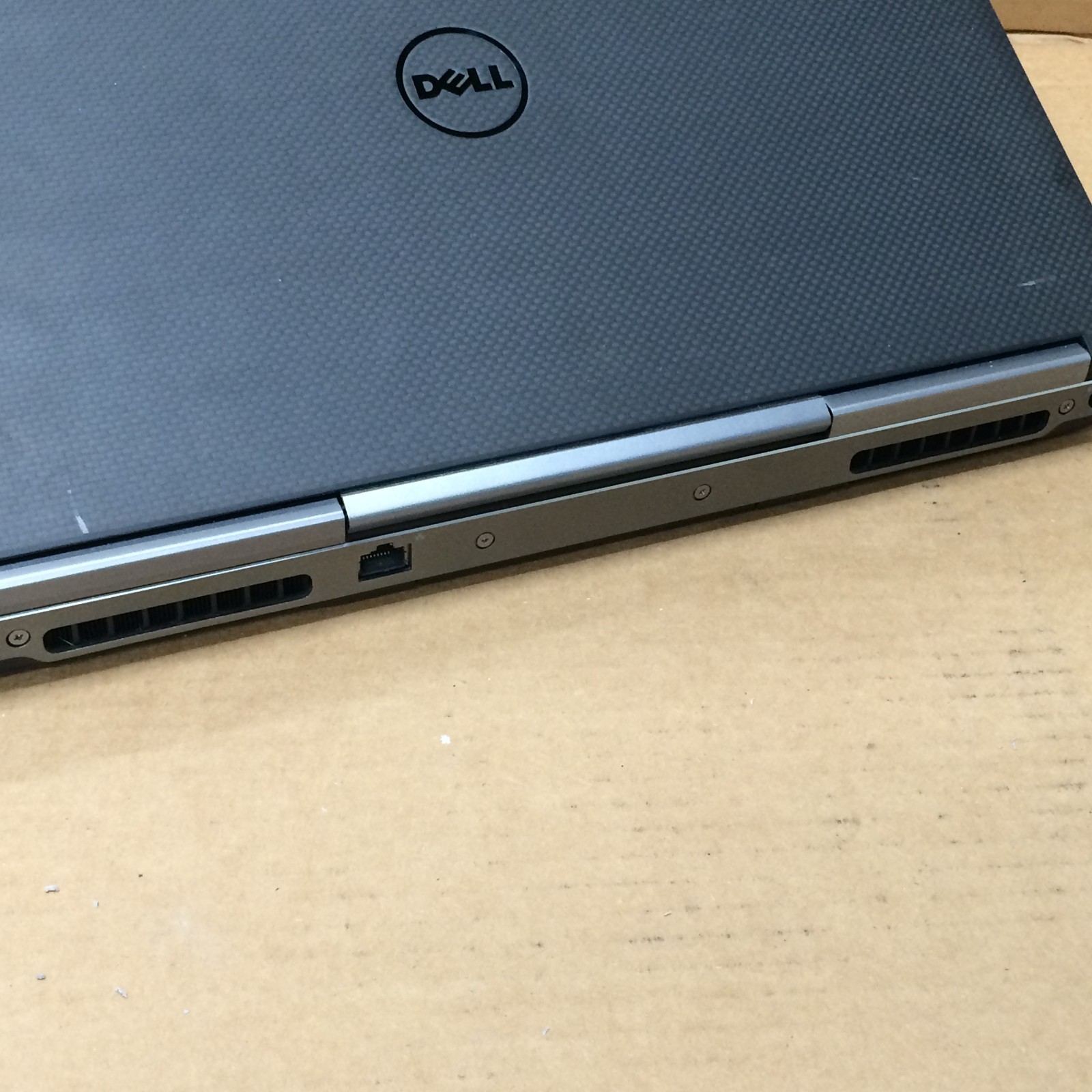 DELL Precision 7520 15.6″ Four CORE i7-7700HQ 2.80 GHz 16 GB 256 SSD