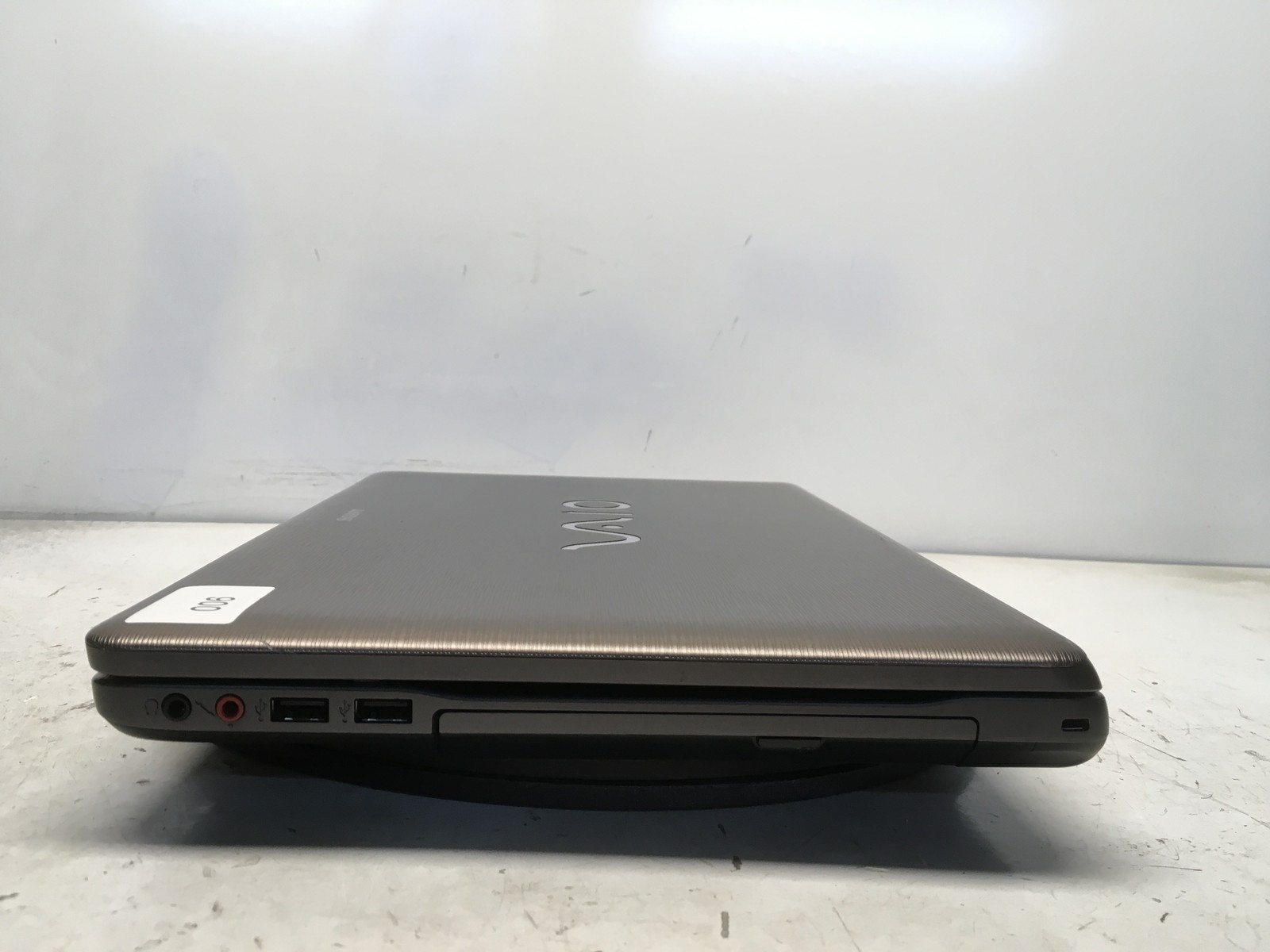Sony Vaio VGN-NW270F Intel Core 2 Duo T6600 2.2GHz 2 GB NO HDD No Batt