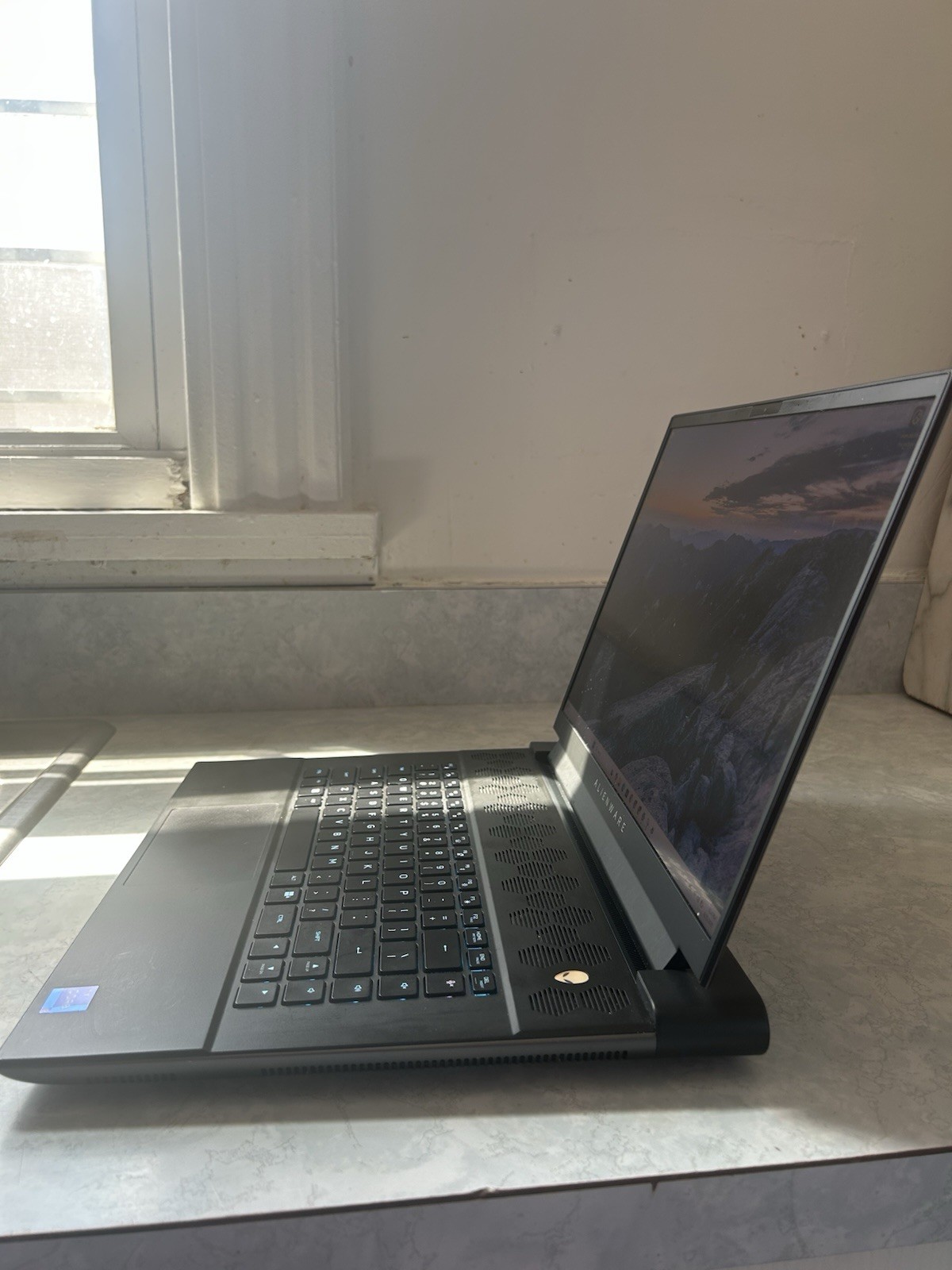 Alienware M16 R1 16″ Intel® Core™ i9-13900HX – 16GB RAM 1TB SSD RTX 4080 Laptop