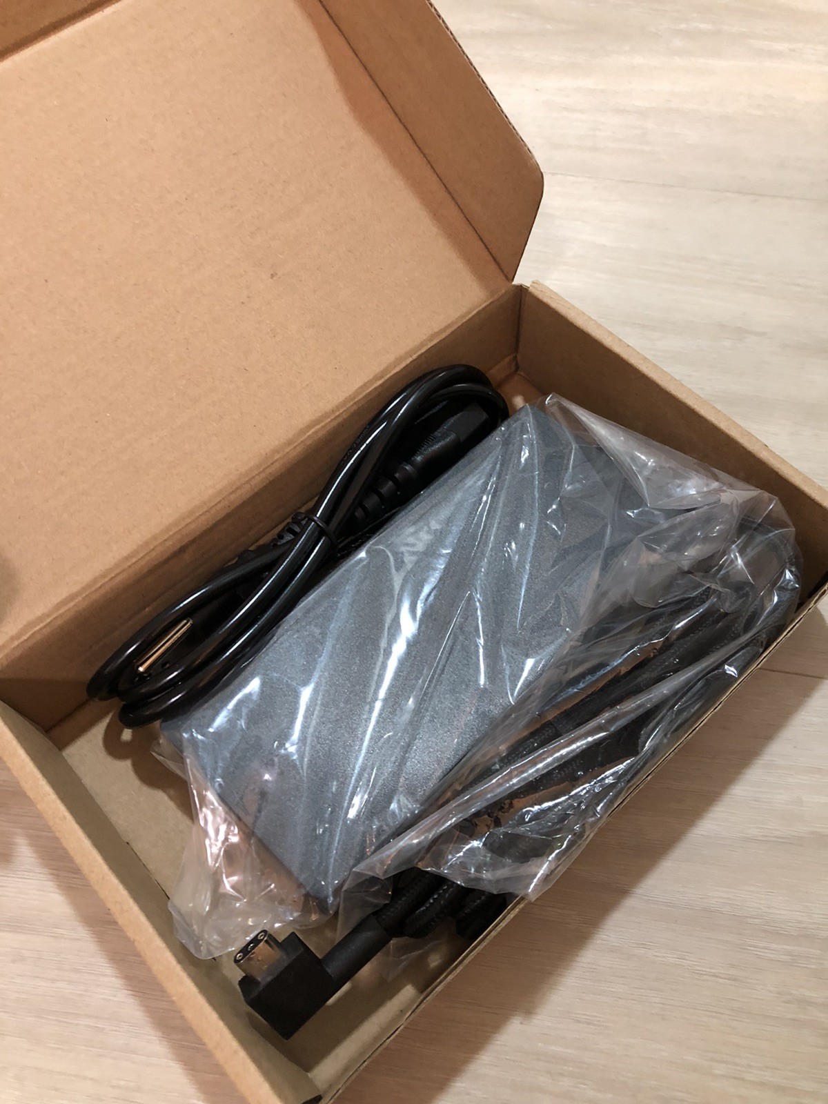 Razer Blade 17 2022 i9-12900H 4K UHD 144Hz 256GB SSD 8GB Ram RTX 3070Ti READ