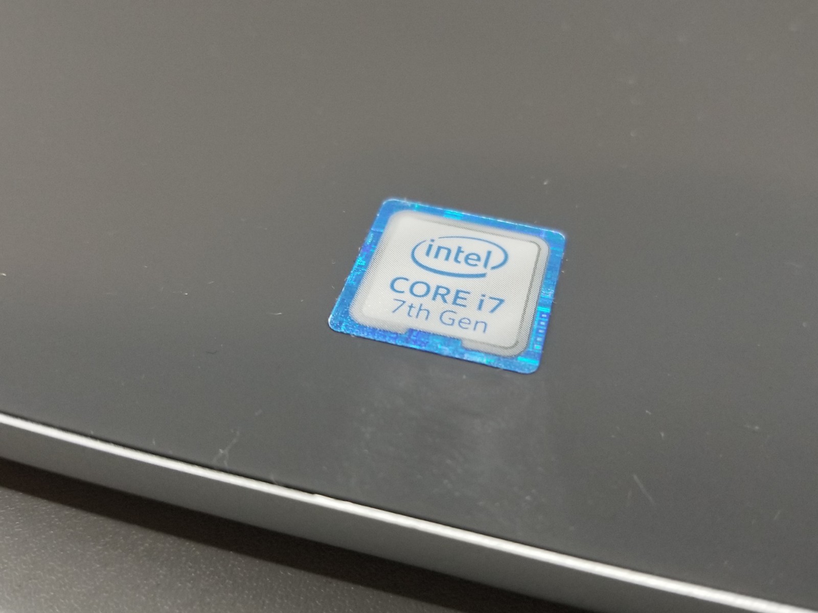 Dell Inspiron 7560 15.6″ FHD i7-7500U 2.7GHz 8GB RAM 256GB M.2 SSD Win11Pro READ