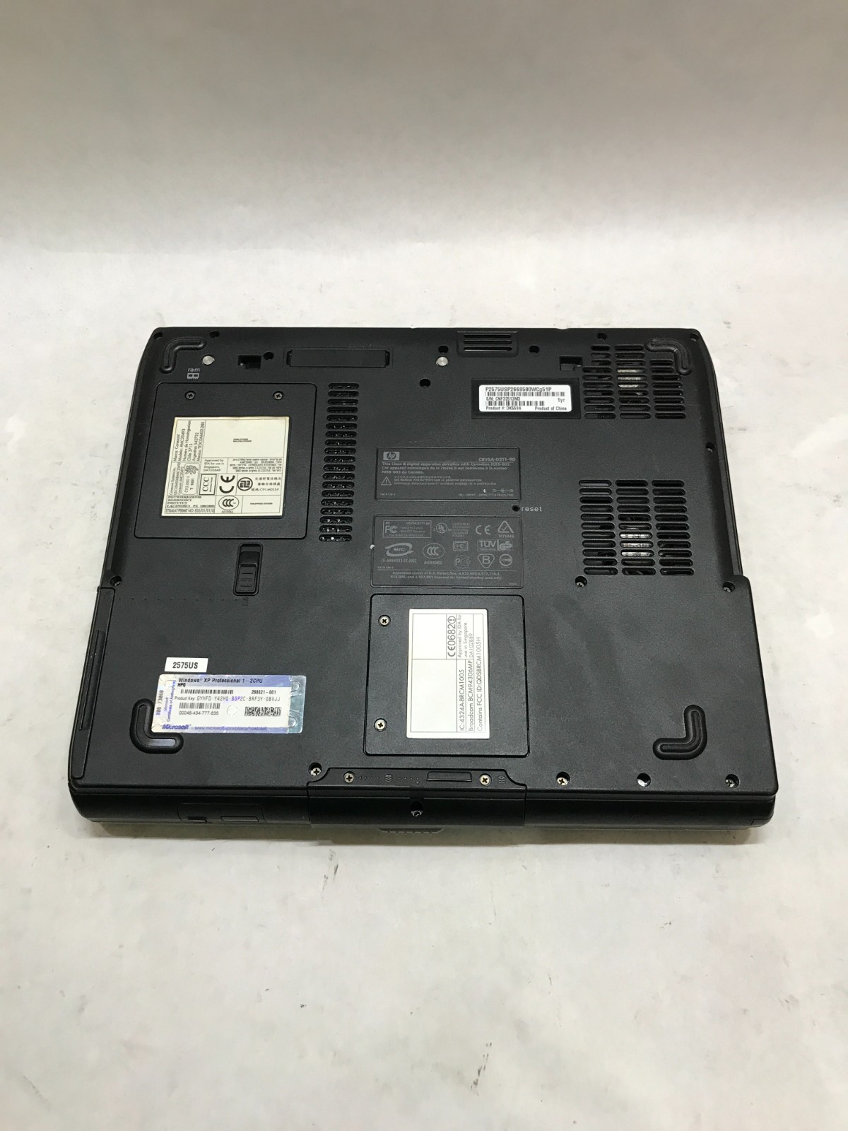 Compaq HP CRVSA-02T1-90 14″ Intel Pentium 4 447MB RAM NO HDD/OS READ DESC!! – DW