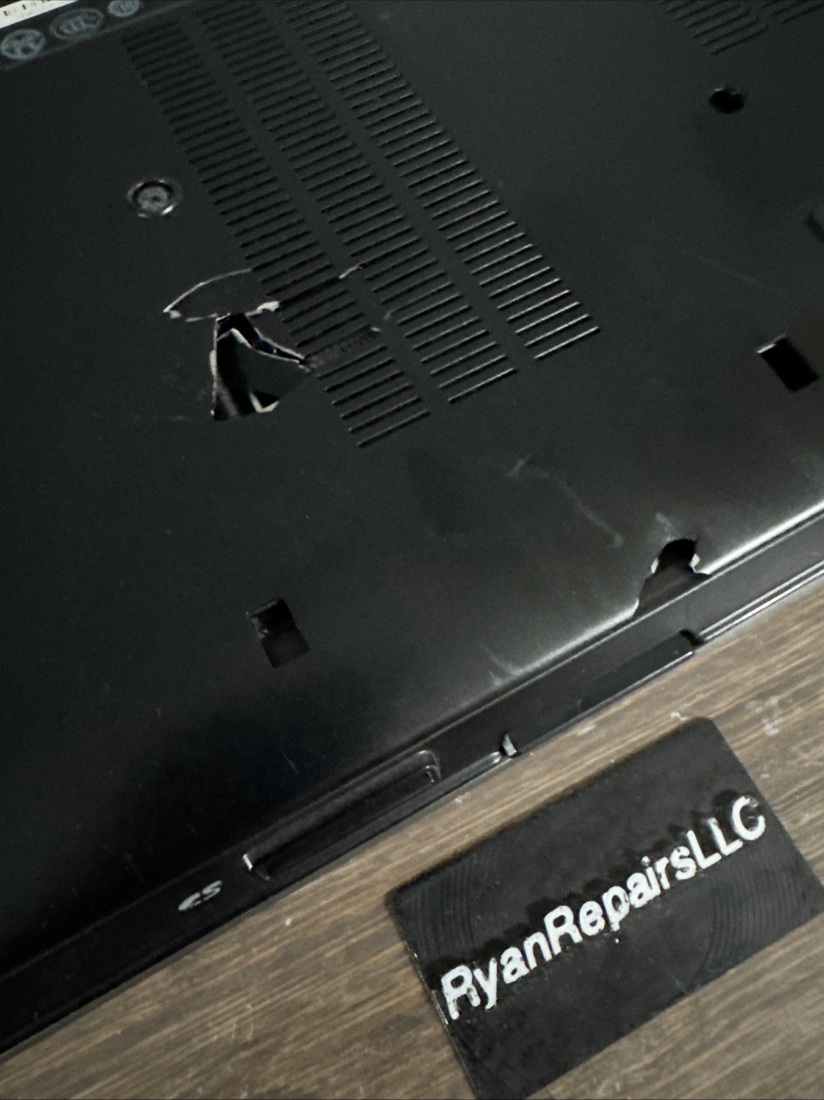 Dell Latitude E6410 14″ Vintage Laptop, Parts only UNTESTED