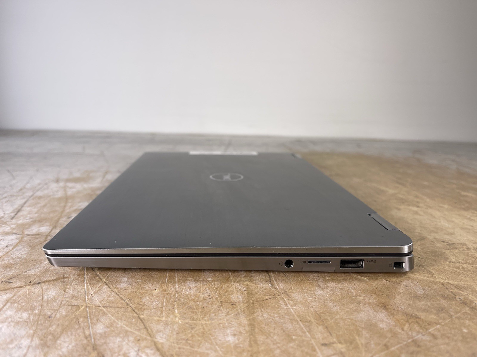 DELL LATITUDE 7400 2-IN-1 i5-8365U @ 1.60GHz, 16GB RAM, NO HDD/OS
