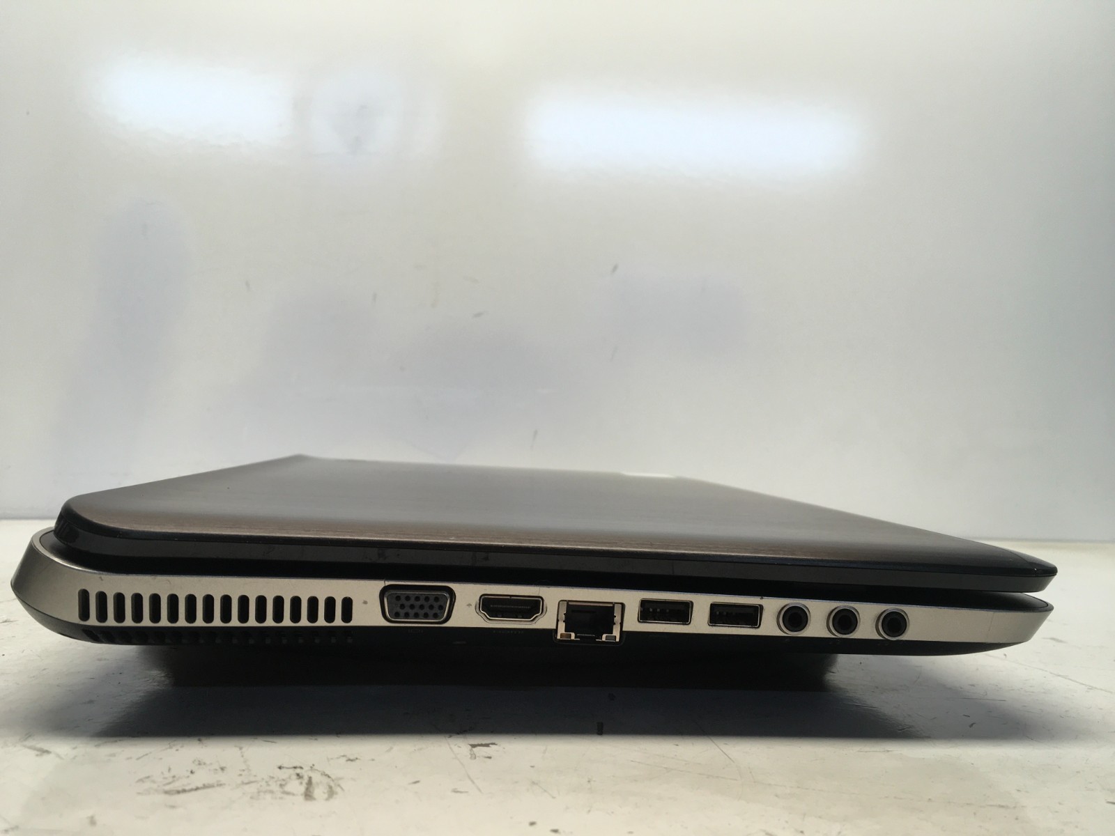 HP Pavilion DV7-6B55DX Intel i5-2430M 2.4GHz 2 GB NO HDD
