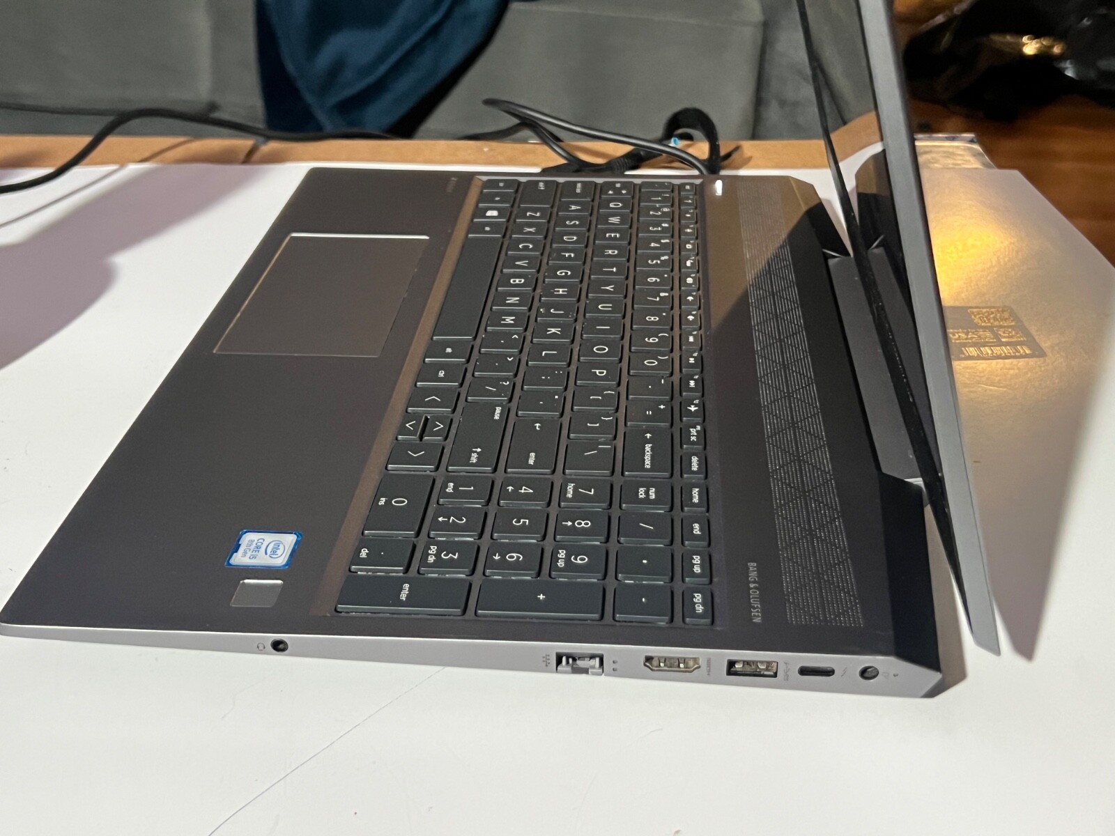 HP ZBook 15v G5 15.6″ Mobile Workstation 4K UHD Intel Core i5-8300H Quad-core