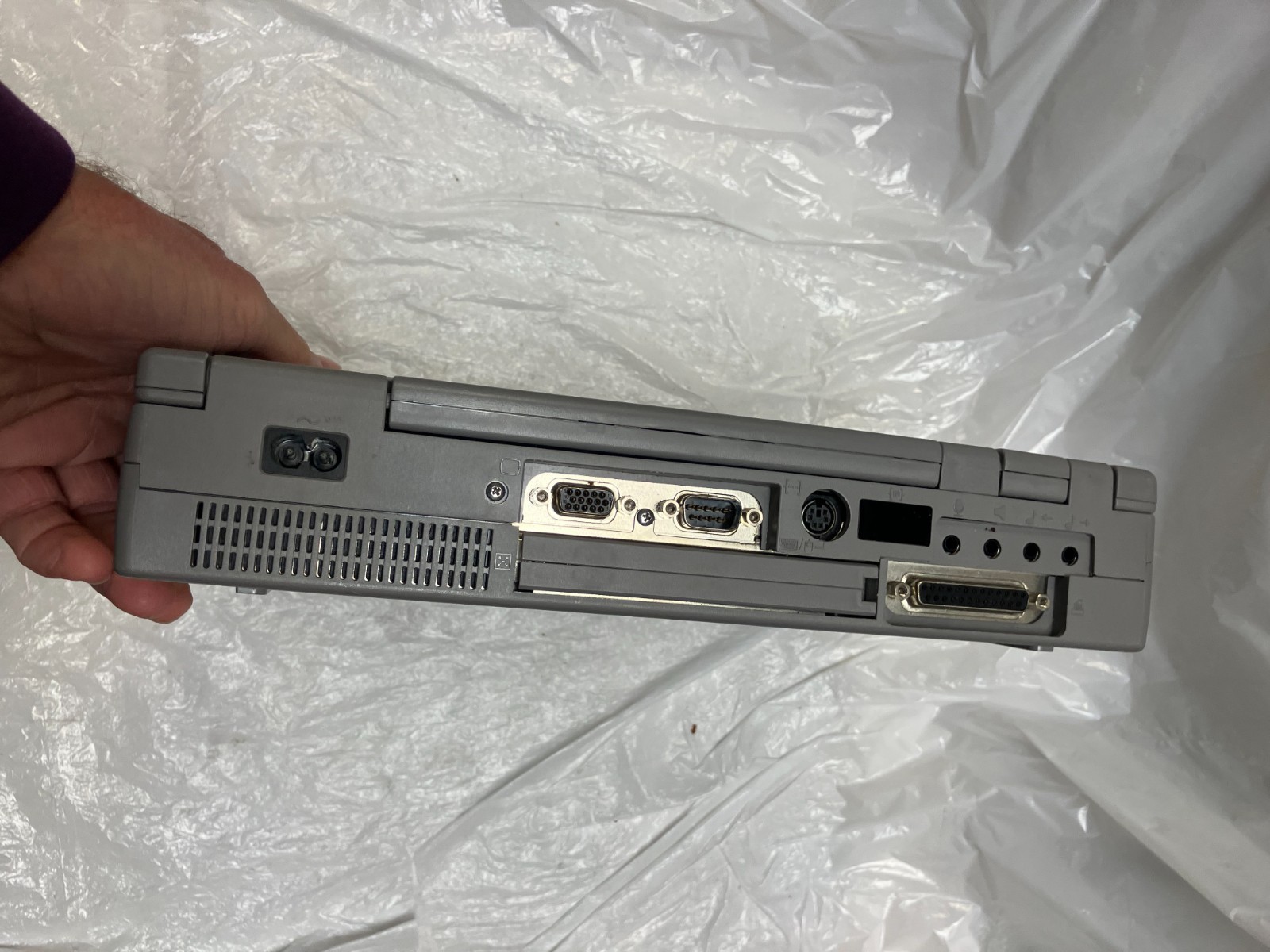 Vintage Toshiba Tecra 500CDT Computer w/ Power Cord, FOR PARTS