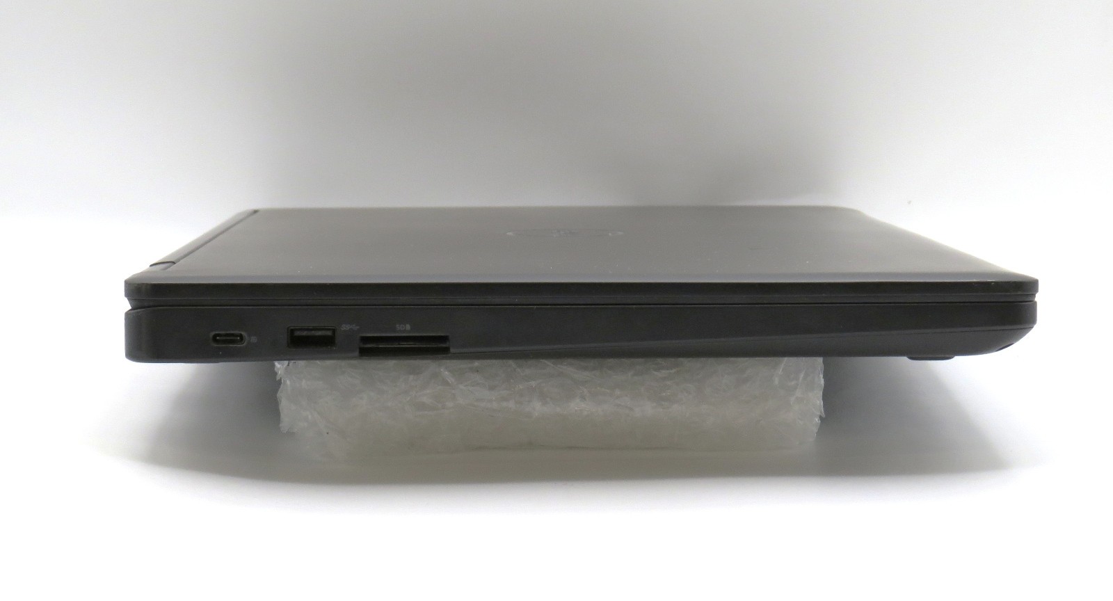 Dell Latitude 5590 | i7-8650U @ 1.9GHz | 8GB DDR4 | 256GB m2 | 15.6″ | No OS