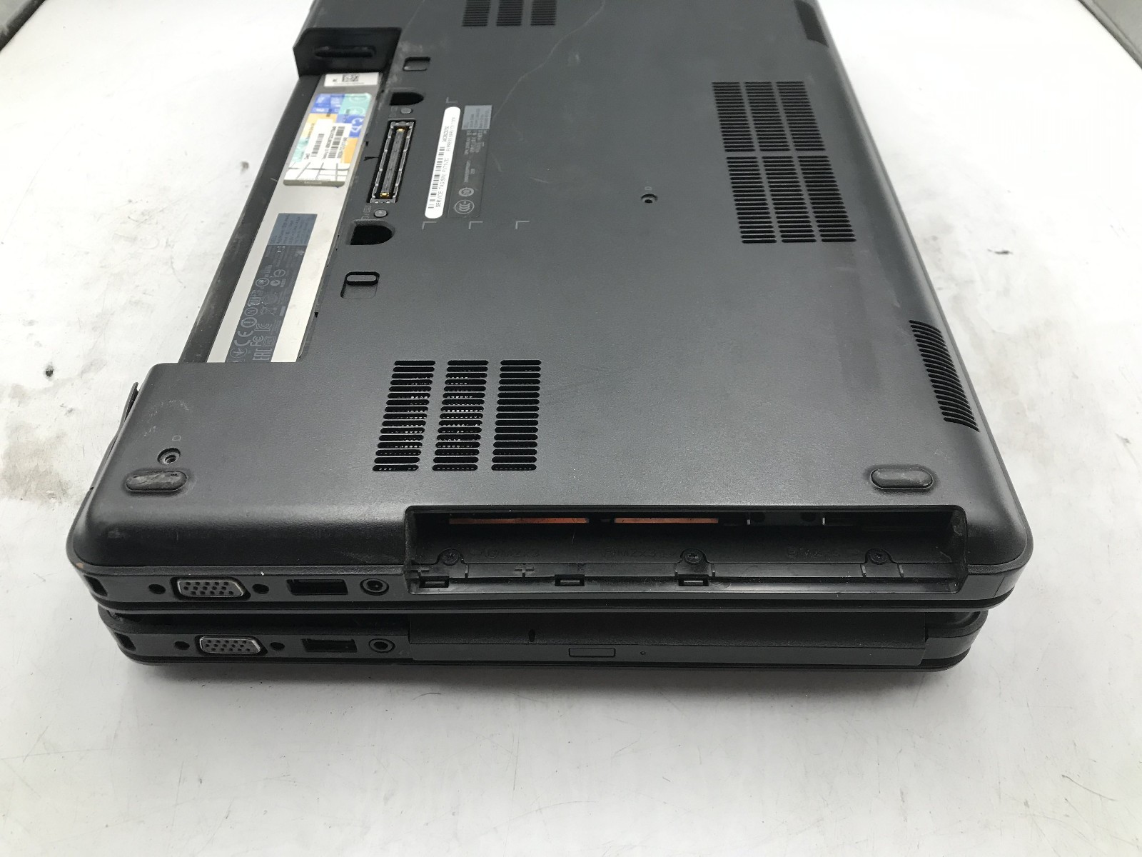 DELL LATITUDE E5440 – FOR PARTS – LOT OF 2 – INTEL CORE I3 – NO RAM – BB