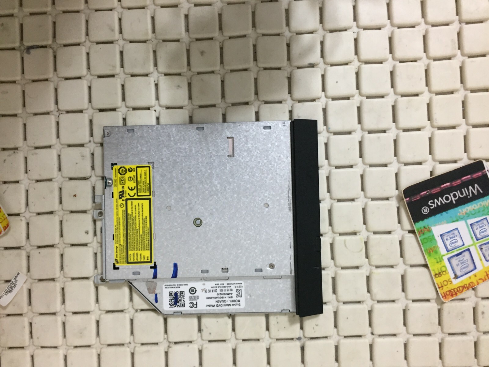 ASUS PU551L CD/DVD Burner