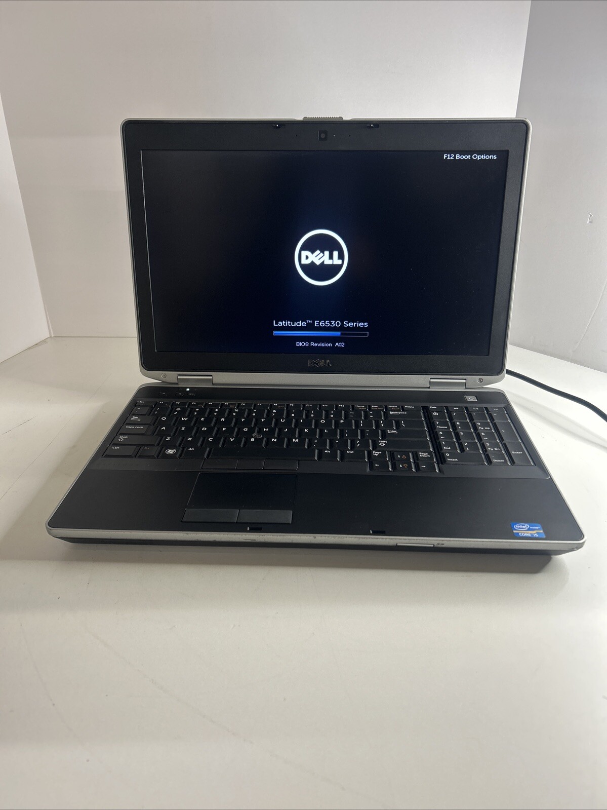 Dell Latitude E6530 Laptop Intel Core i5-3210M 8GB Ram 320 GB HHD W10Pro