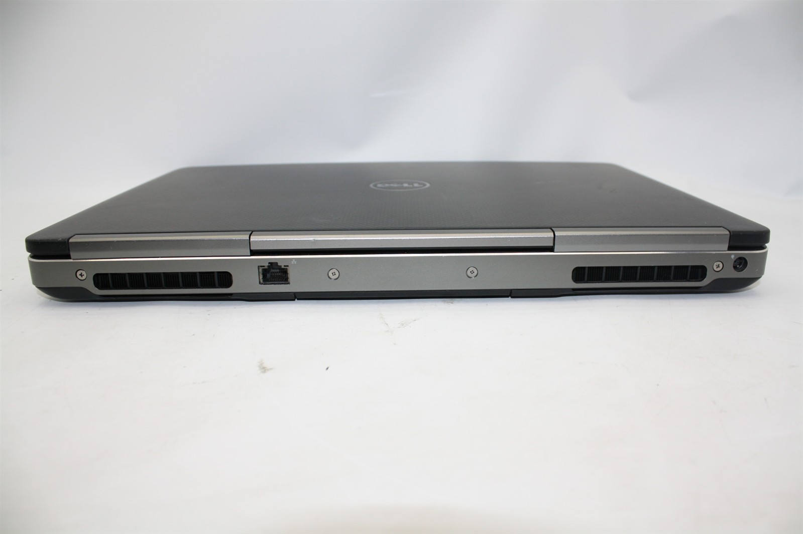 15.6″Dell Precision 7510 Xeon E3-1535M 2.90GHz RAM 16GB SSD 256GB/Camera issue