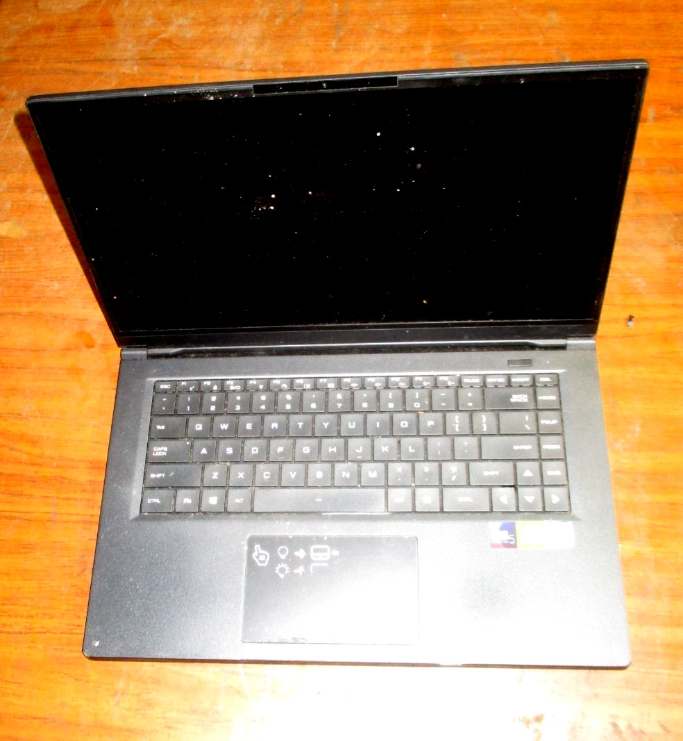 Eluktronics Mag-15U Intel i7 8GB RAM 256GB SSD Gaming Laptop| No Adapter