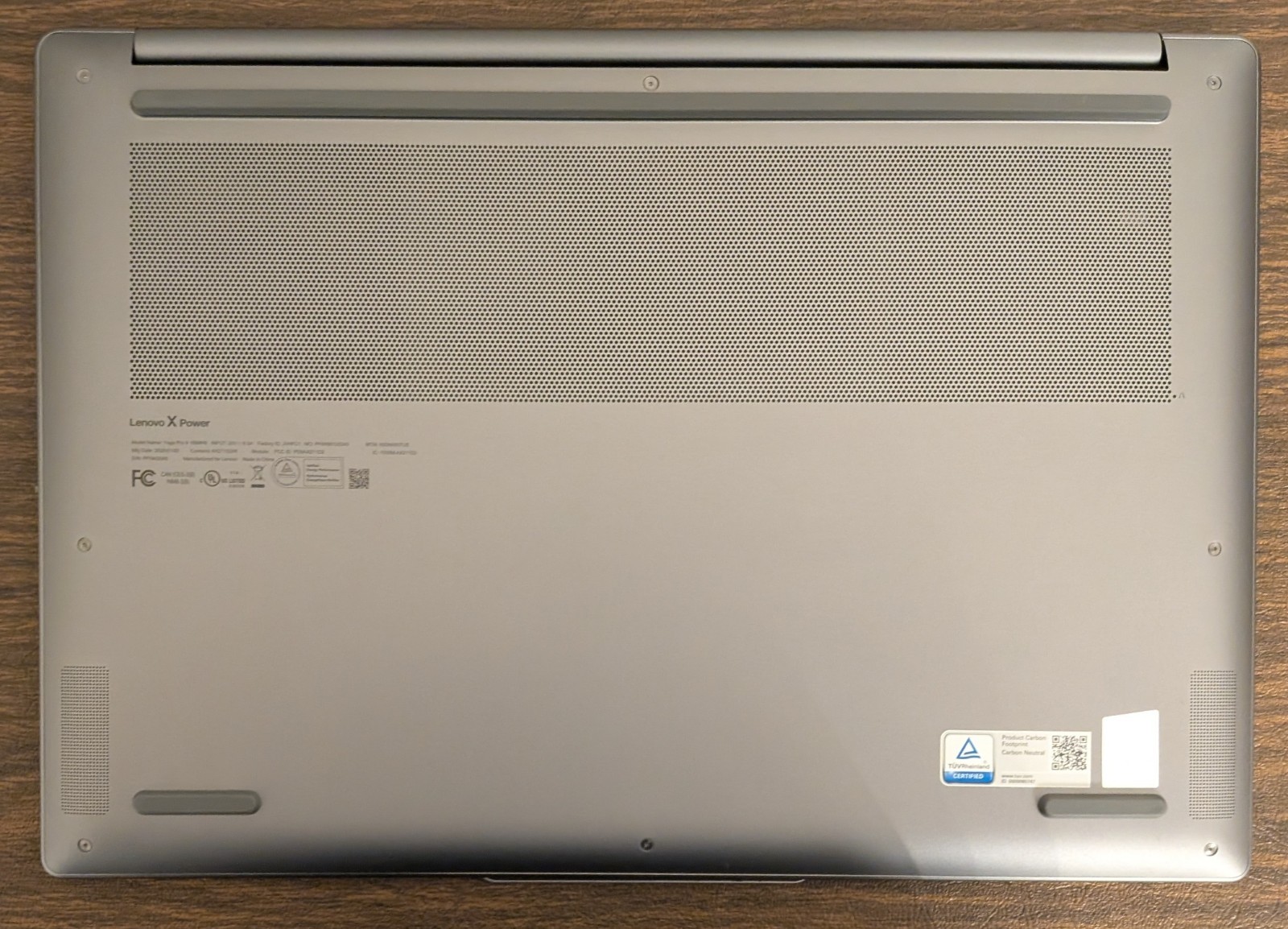 Lenovo Yoga Pro 9i 16″ 3.2K Mini LED (Core Ultra 9 185H, 32GB/1TB SSD, RTX 4060)