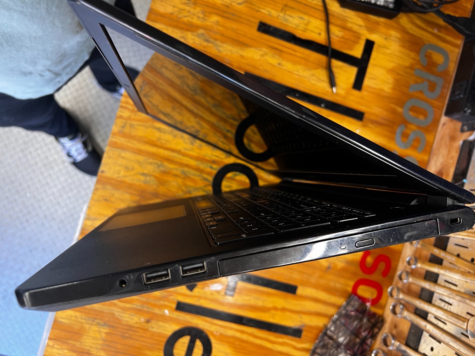 Dell Inspiron 15 5566 i7-6650U 2.2ghz 16gb RAM 120GB SSD Windows 11 Charger