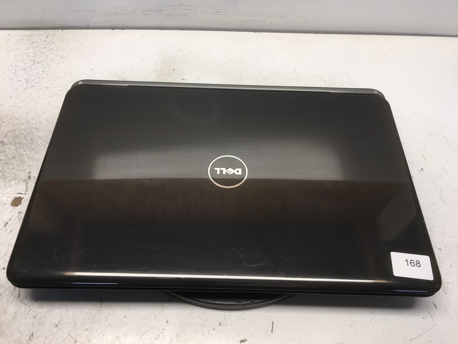 Dell Inspiron N7010 Intel i5-M460 2.53GHz 4 GB NO HDD No Batt