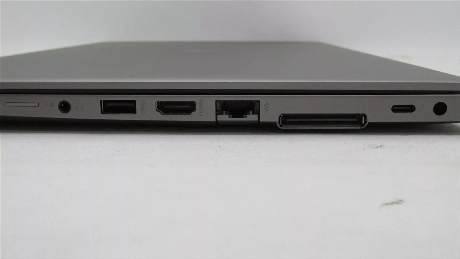 HP ZBook 14u G6 14″ FHD i7-8565U 32GB 512GB NVMe AMD WX3200 Win11 Office 2021