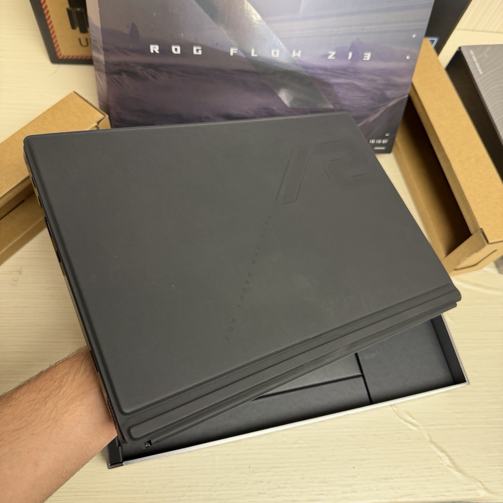 ASUS ROG Flow Z13 TOUCH 13 inch GZ302EA-XS99 128GB RAM 1TB SSD RYZEN AI MAX+ 395