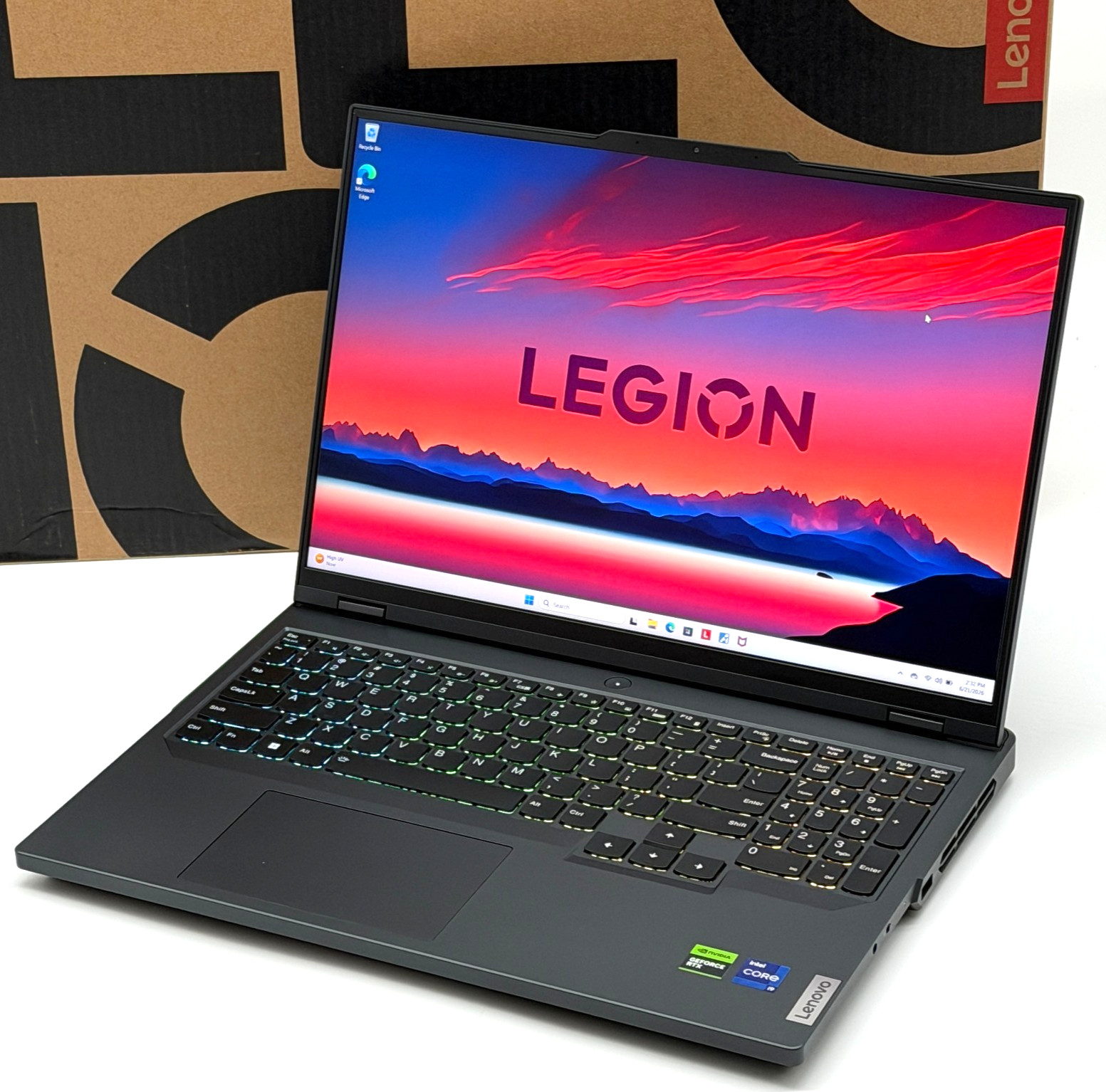 Lenovo Legion Pro 16″ CORE i9-13900HX RTX 4070 8GB 32GB RAM 1TB 240Hz – GAMING