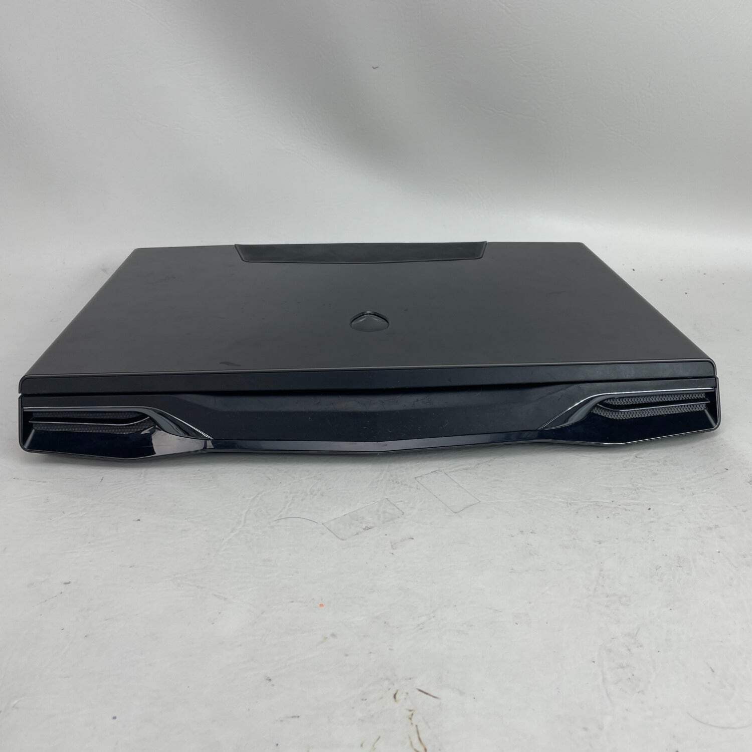Alienware M18 18.4 i7-2820QM 2.3GHz 8GB RAM 500GB SSD
