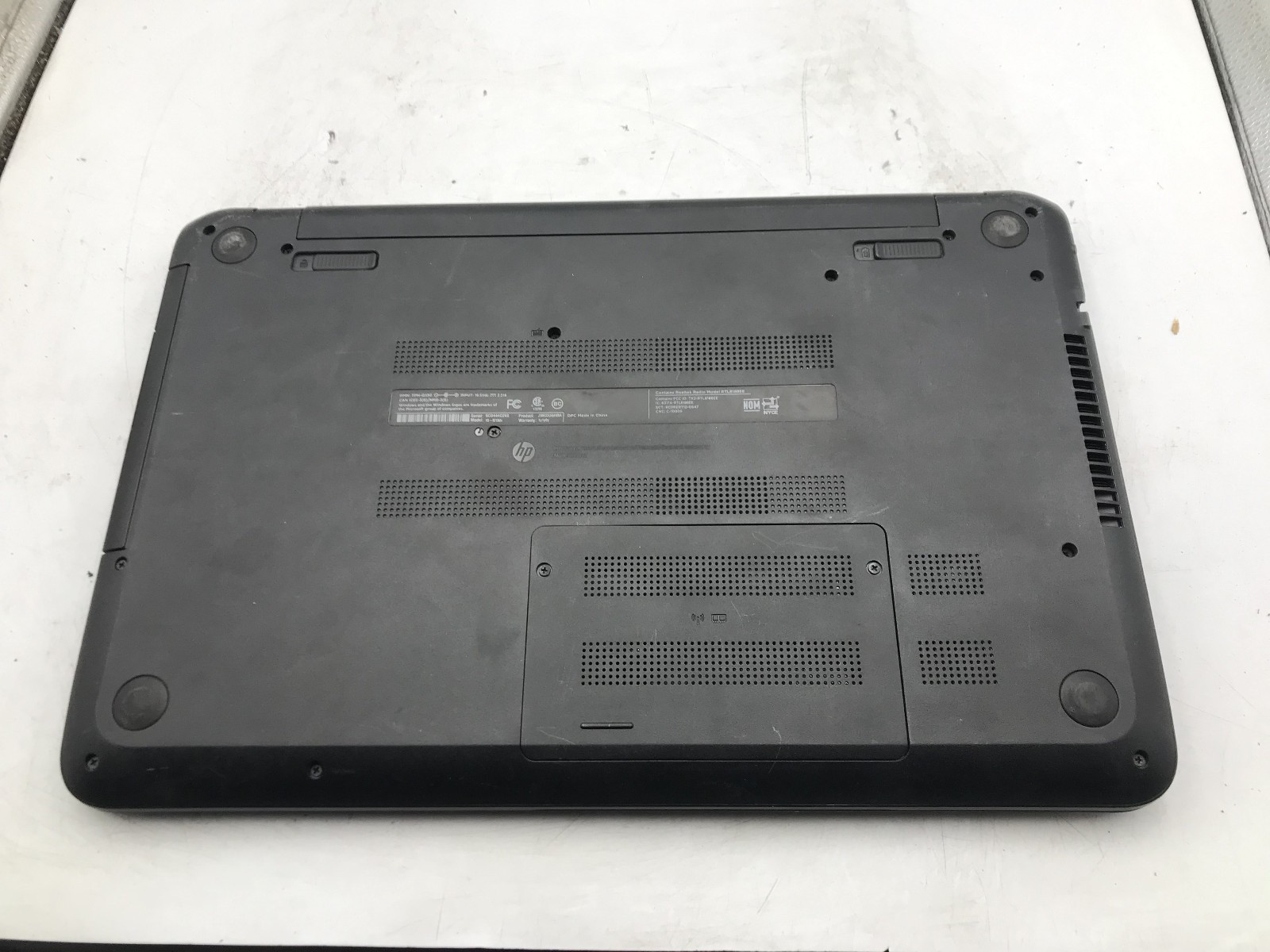 HP 15 F019DX – BOOTS TO BIOS – INTEL I3 4030U – NO RAM – NO OS – READ DESC – BB!