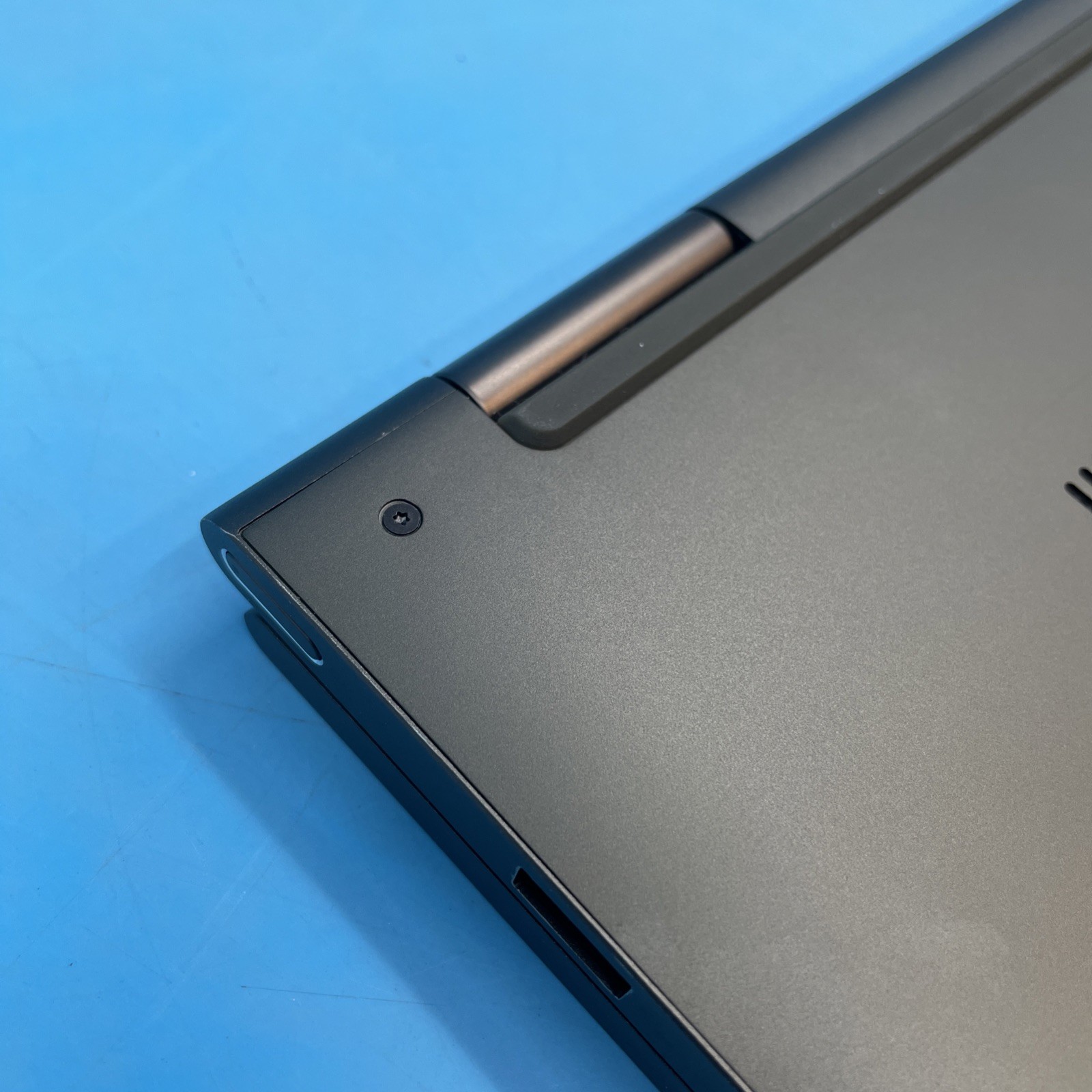 Lenovo Yoga 7i 15ITL5 | i7-1165G7 | 12GB RAM | 512GB SSD | NO OS | 68% BATT