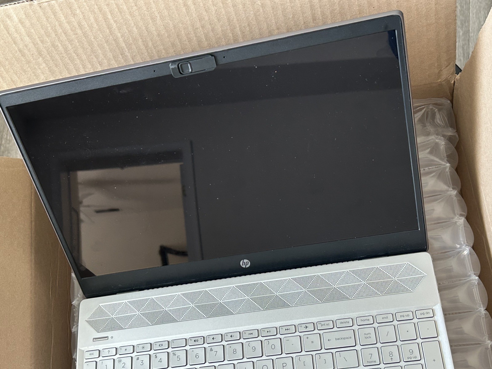 HP Pavillion 15-CS2045NR laptop , Bang & Olufsen sound