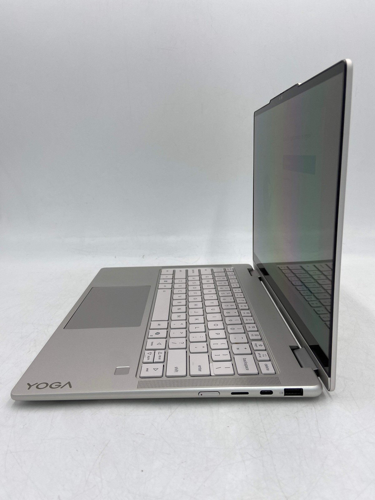 Lenovo Yoga 7 2-in-1 14AKP10 14″ AMD Ryzen AI 5 340 2.0GHz 16GB RAM 512GB SSD AM