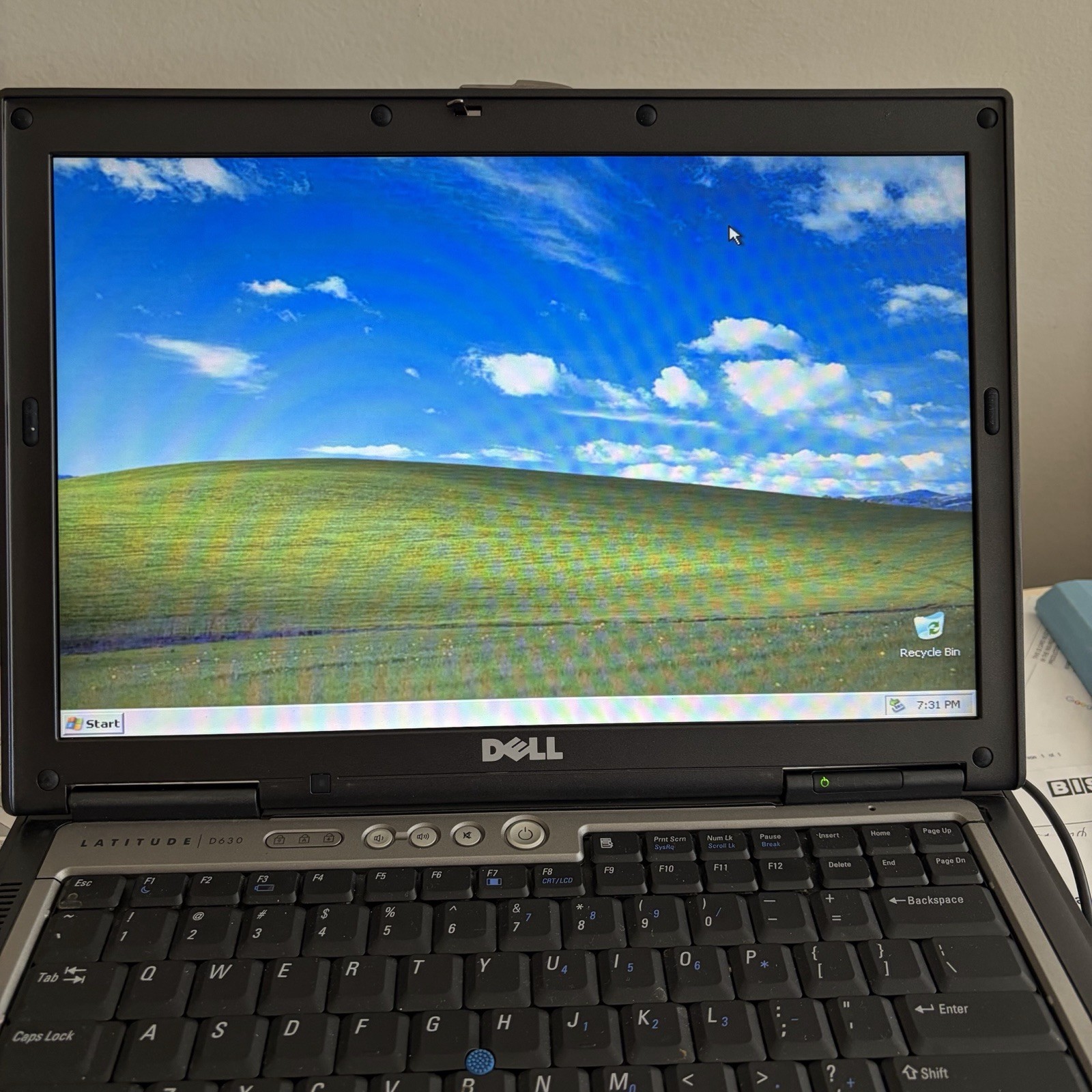 Dell Latitude D630 Fresh Load XP Pro T2300 SP3 RS232 DVD 2GB 120GB RW DVD