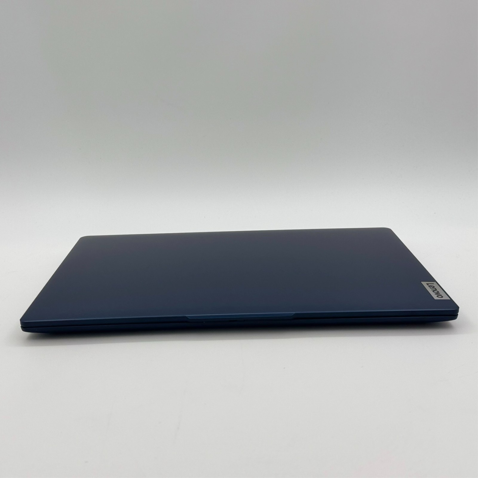 Lenovo IdeaPad Slim 3 15.6″ Laptop AMD Ryzen 5 40 8GB 256GB SSD FHD Blue