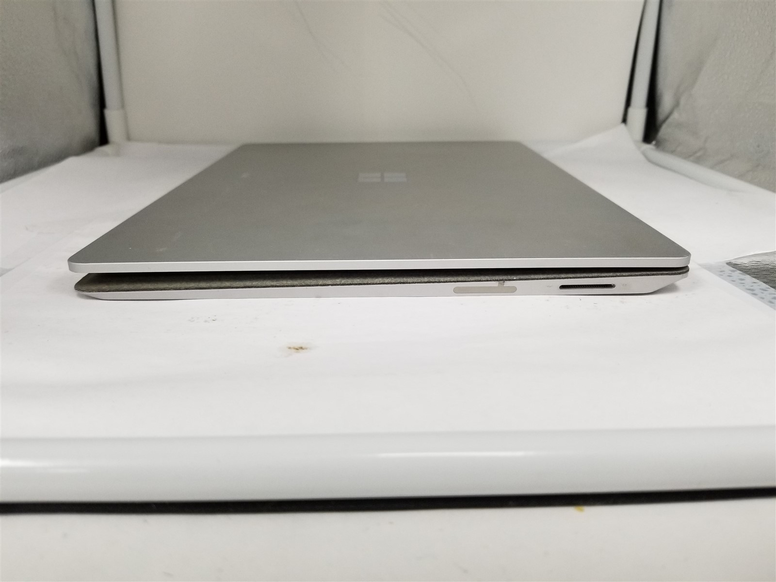 Microsoft Surface Laptop Core i7 13.5″ 8GB/256GB Silver See Details VD6223