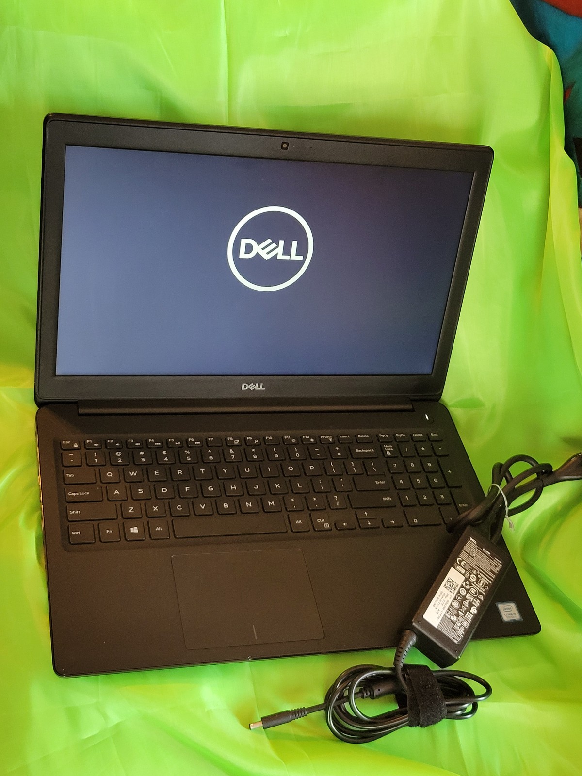 Dell Latitude 3500 32GB 1TB SSD Laptop W11 Pro Intel Core i5-8265u 1.6 GHz 15.5″