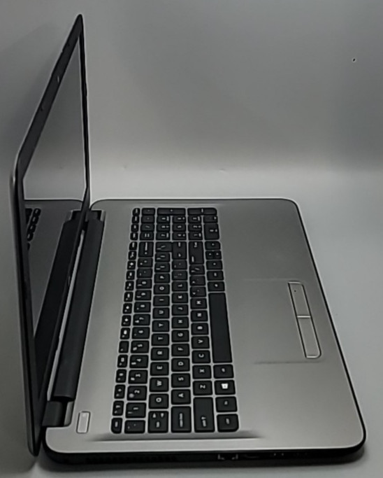 HP 15-AF113CL – AMD A8-7410 @ 2.20GHz /6GB RAM /1TB HDD /Win 10 Home