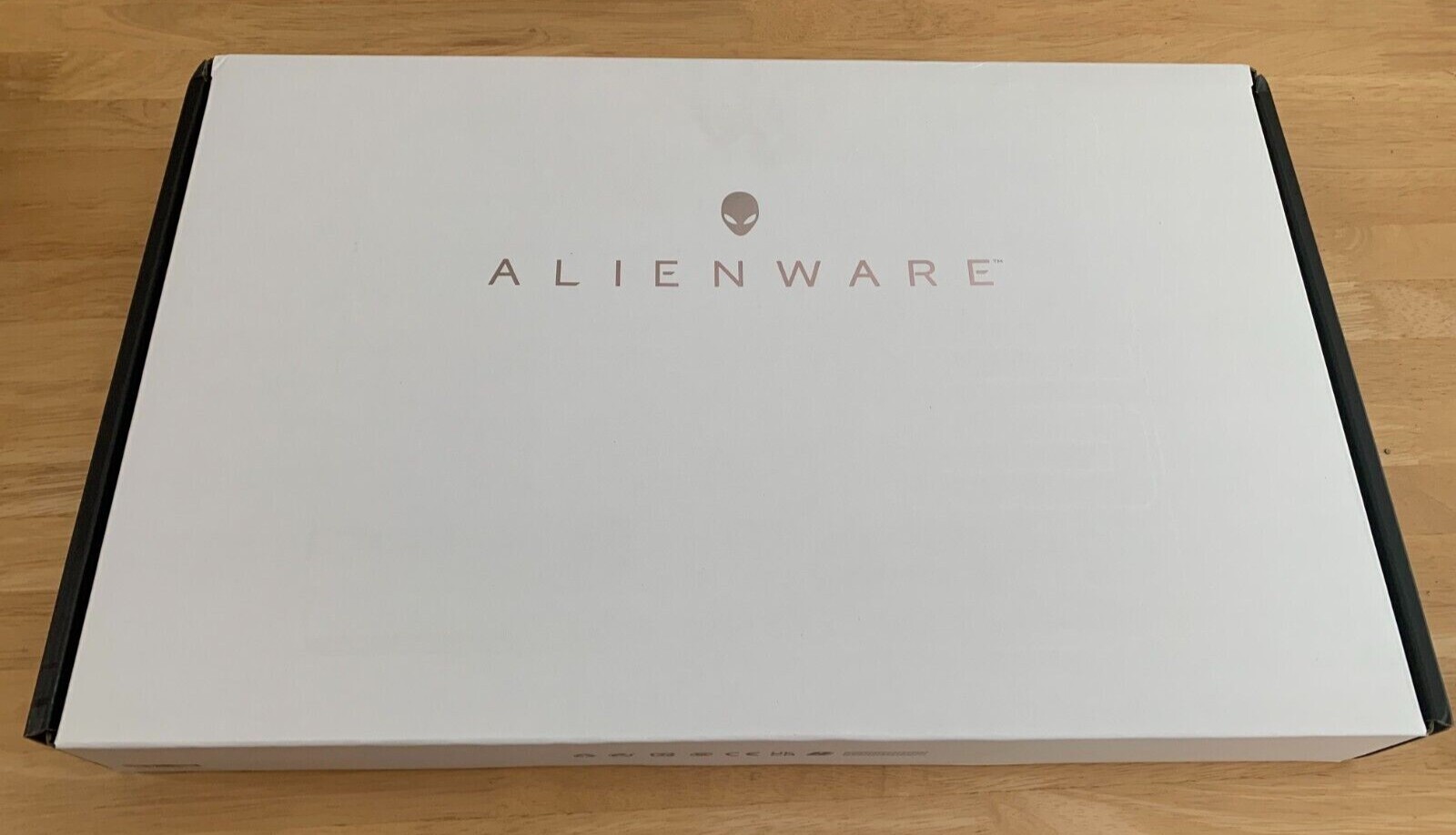 Dell Alienware m15 R5 Gaming laptop, Ryzen 7 5800H, RTX 3060,16GB DDR4,500GB SSD