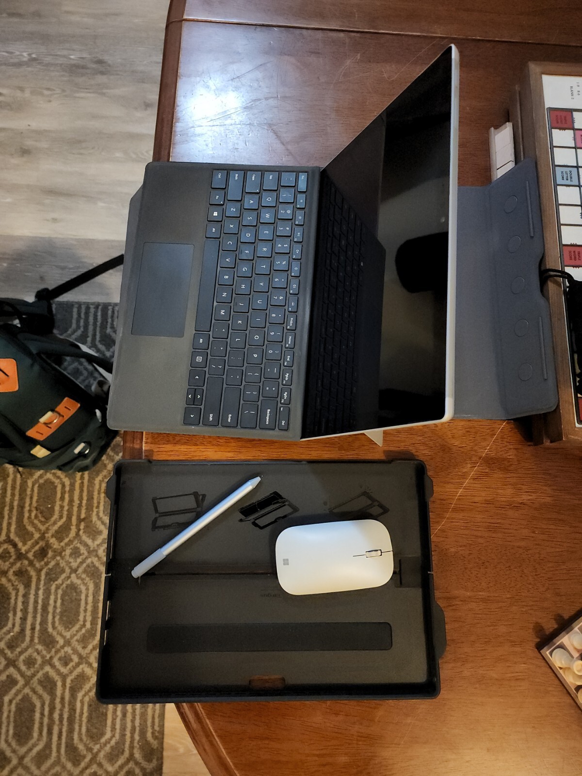 Microsoft Surface Pro 7 Bundle 12.3″ (128GB SSD, Intel Core i5-1035G4, 8GB