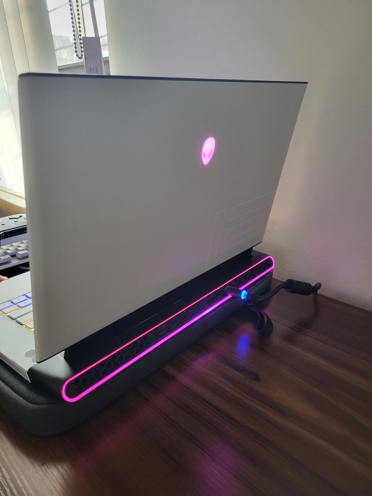 alienware laptop m15 R2
