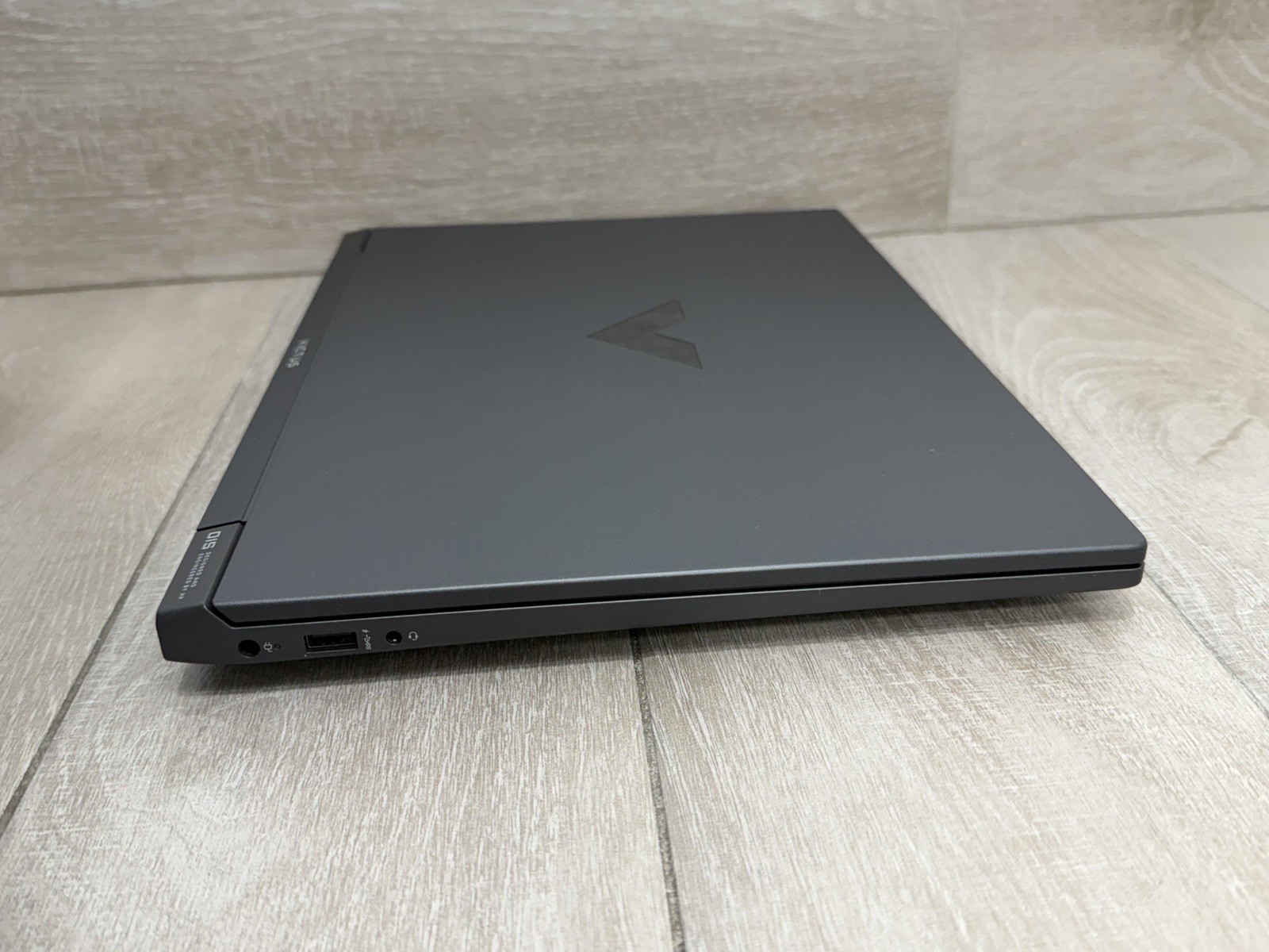 HP Victus 15-FA2013DX 15.6″ Gaming Core i5-13420H GeForce RTX 3050 8GB RAM 512GB