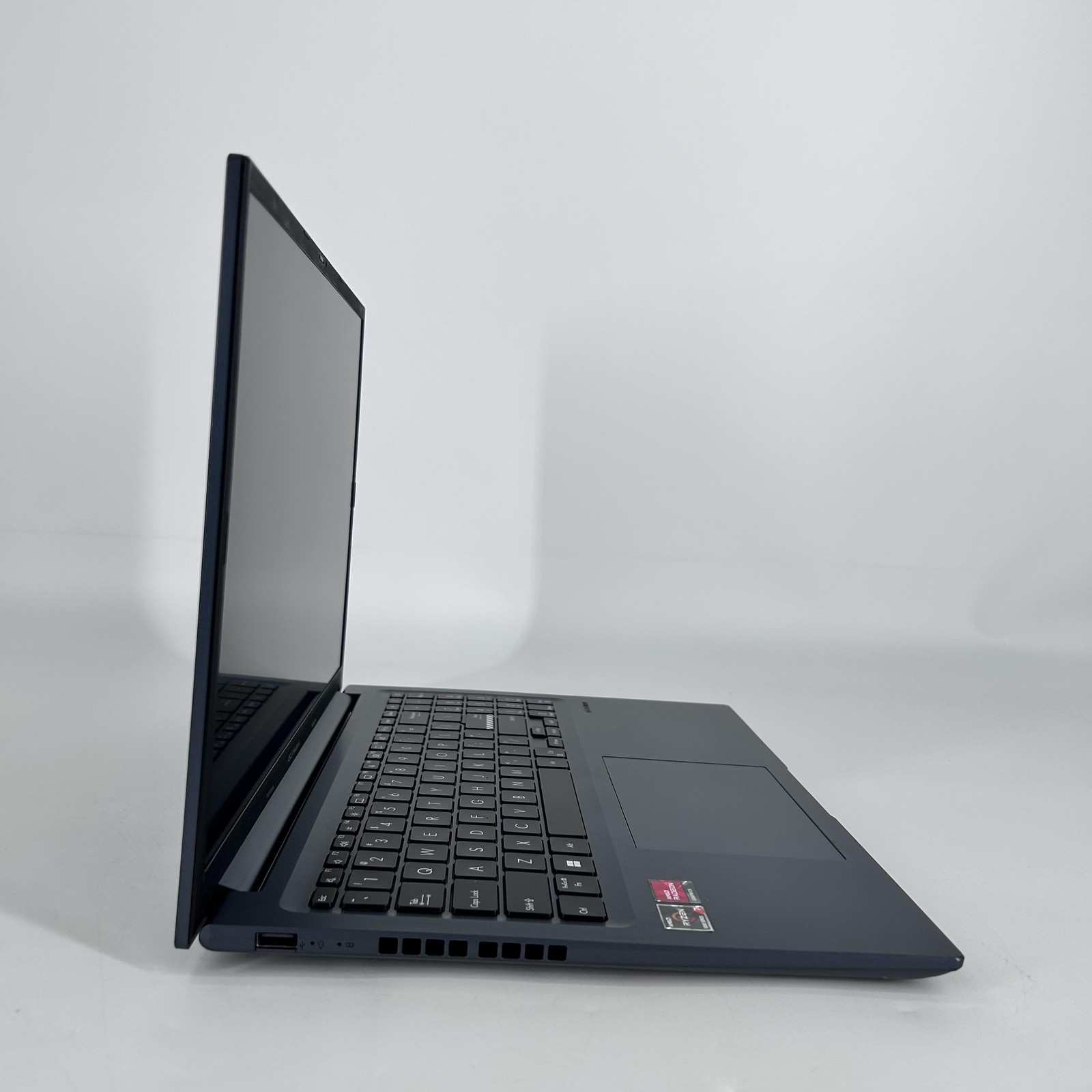 Asus Vivobook 16X FHD+ 3.2 GHz Ryzen 7 5800HS 12GB 512GB SSD Very Good