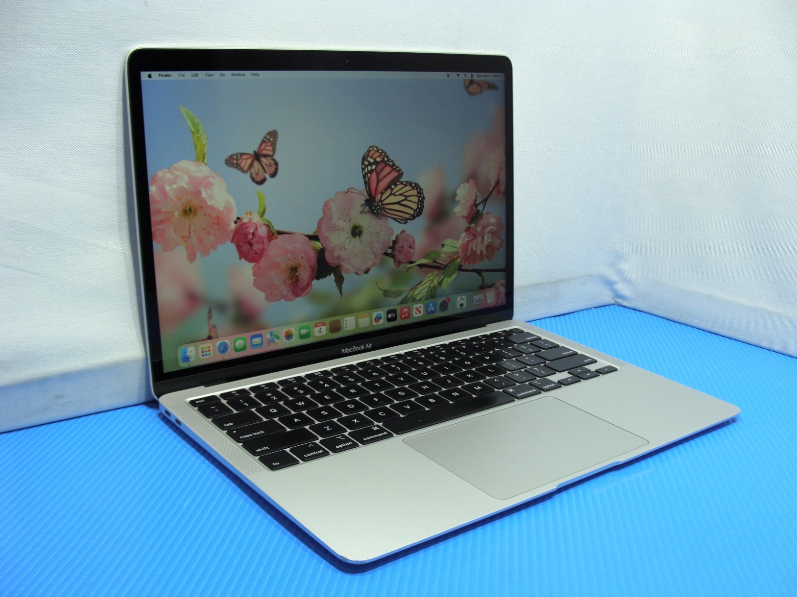 Apple MacBook Air 13″ A2179 (2020) i3-1000NG4 1.1GHz 8GB 256GB SSD MWTJ2LL/A +PA