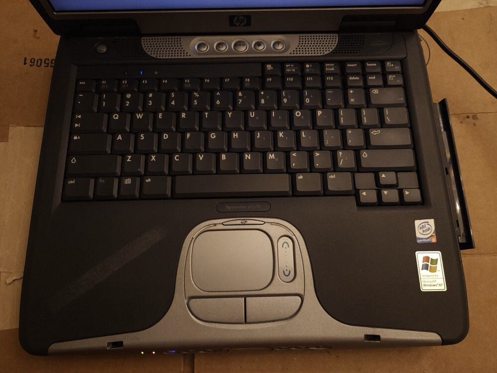 Vintage HP Laptop Zt1175