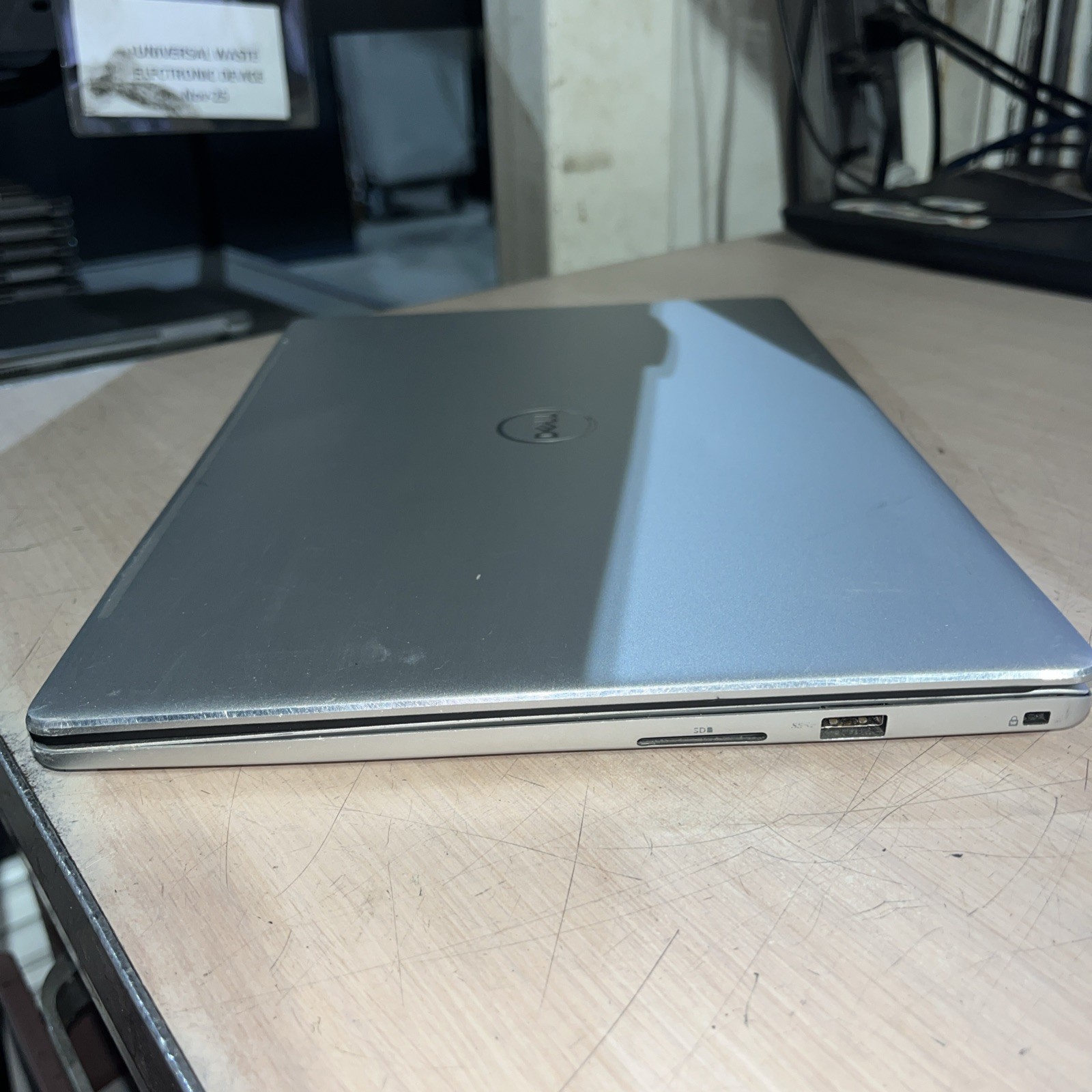 DELL INSPIRON 7380 INTEL CORE I5-8265U 1.60GHZ 8GB RAM NO HD