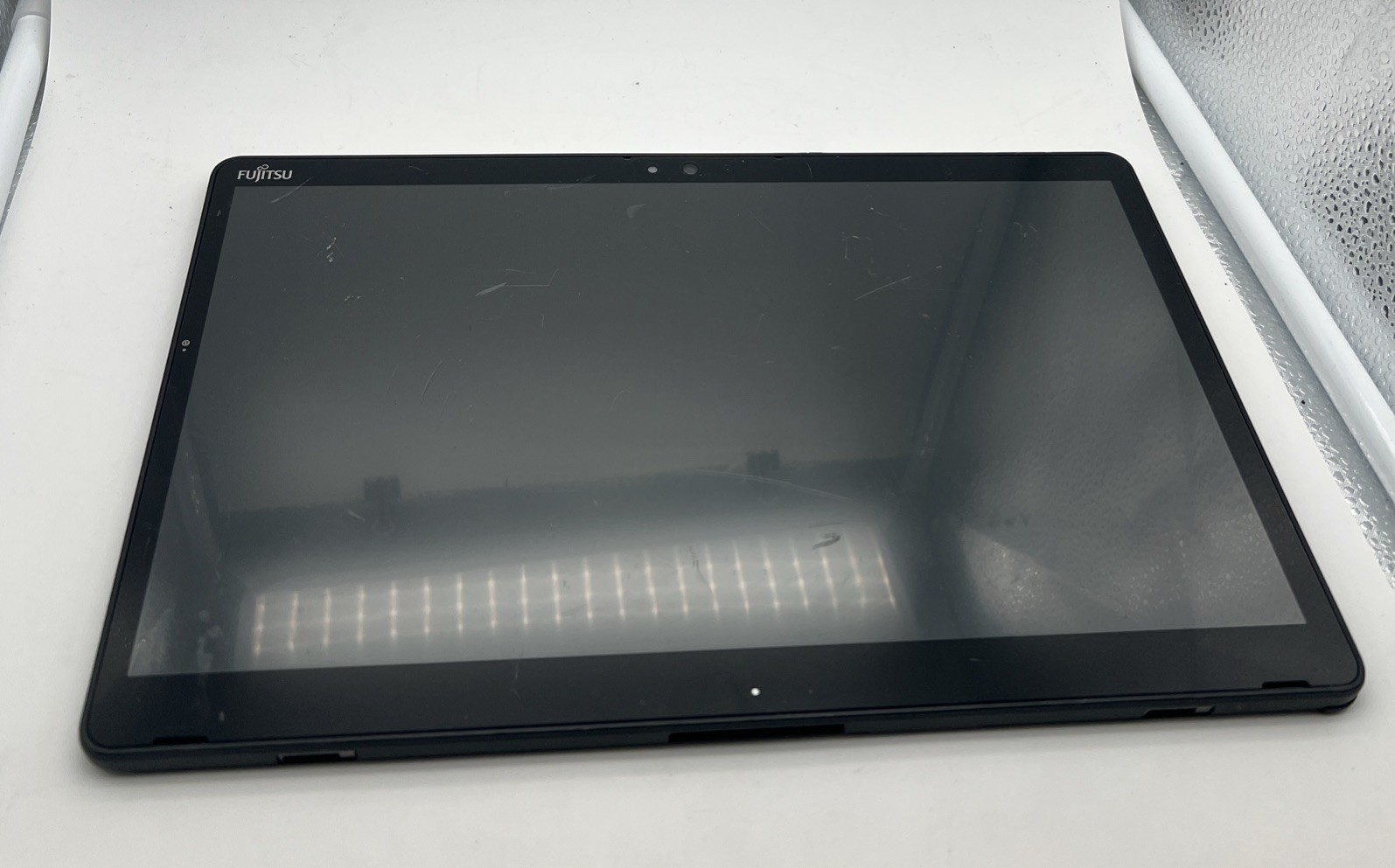 Fujitsu Stylistic Q738 i5-8350U 1.7GHz 256GB SSD 16GB DDR3 C3/F3