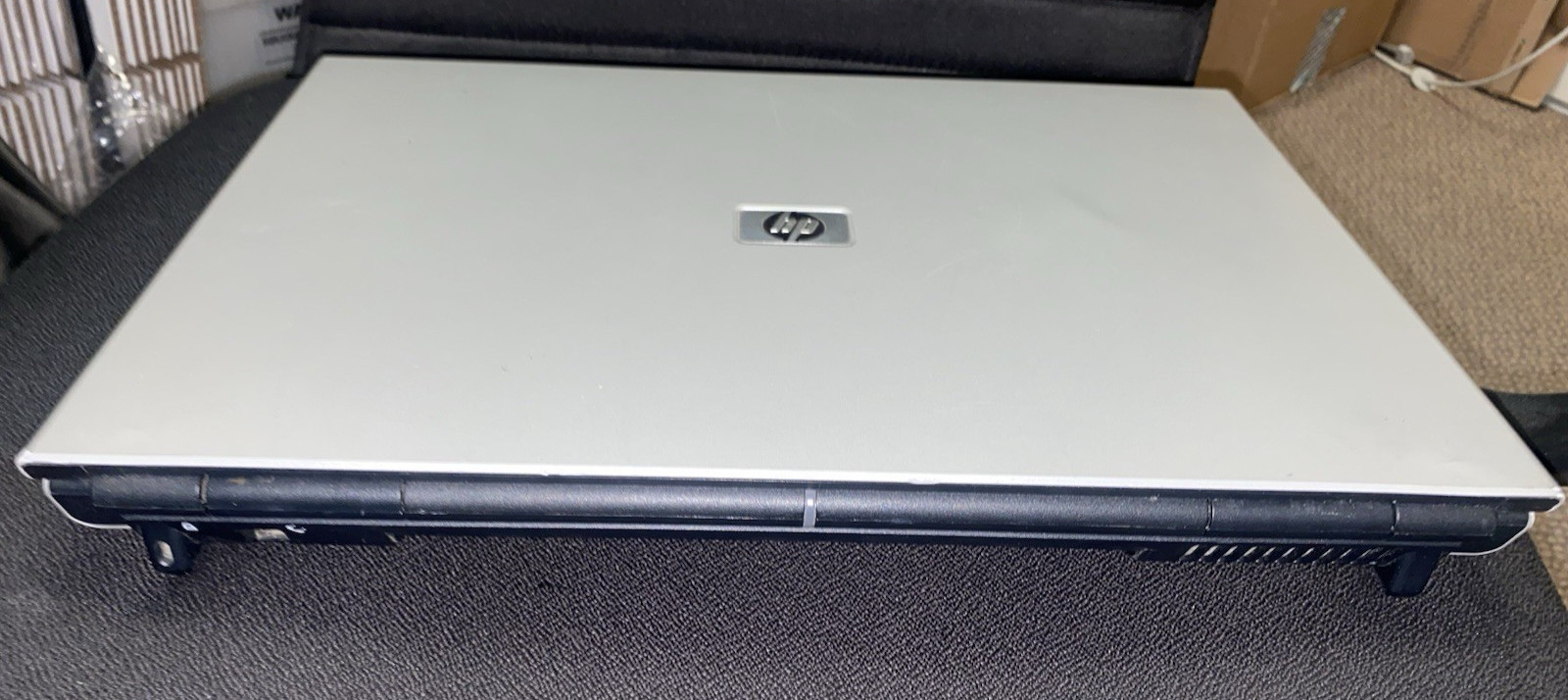 HP Pavilion dv8040us 17″ Laptop AMD Turion 64 x2 1GB Ram No HDD or Battery AS-IS