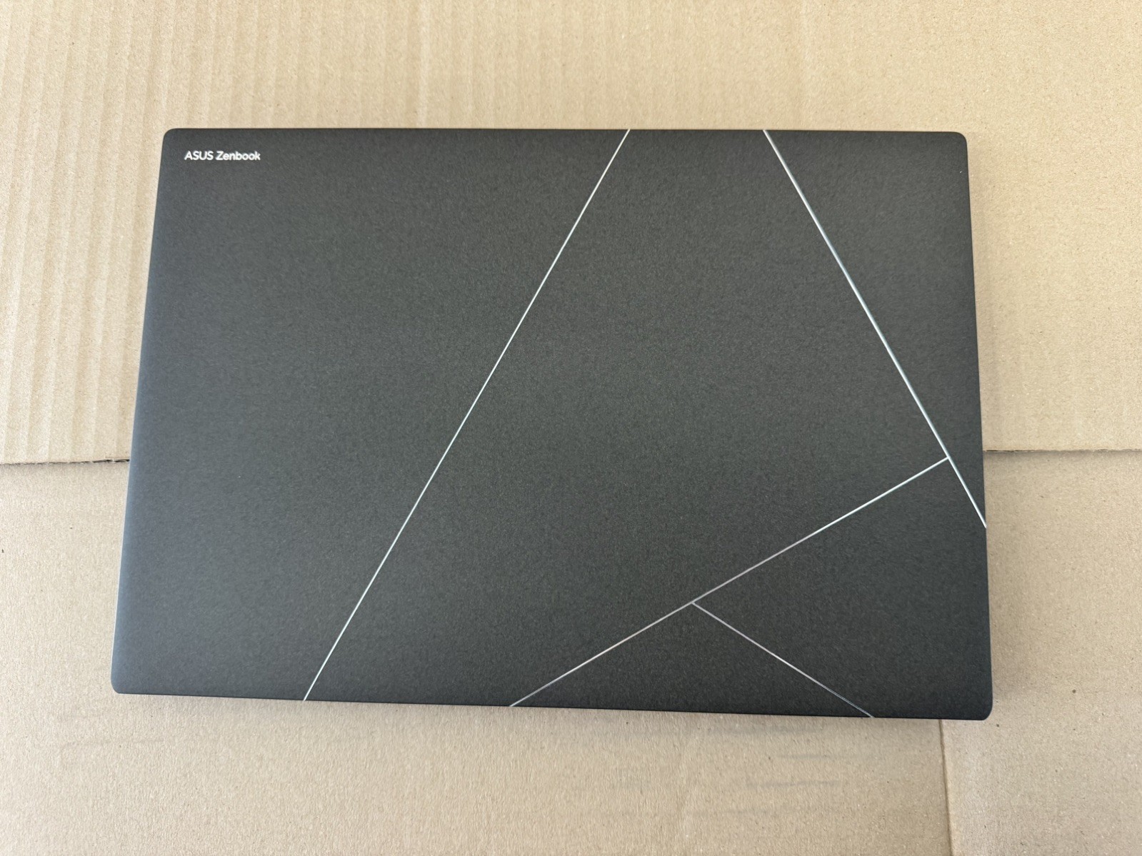 ASUS Zenbook S 14” 3K OLED Touch 120Hz Core Ultra 7 32GB 1TB Copilot+