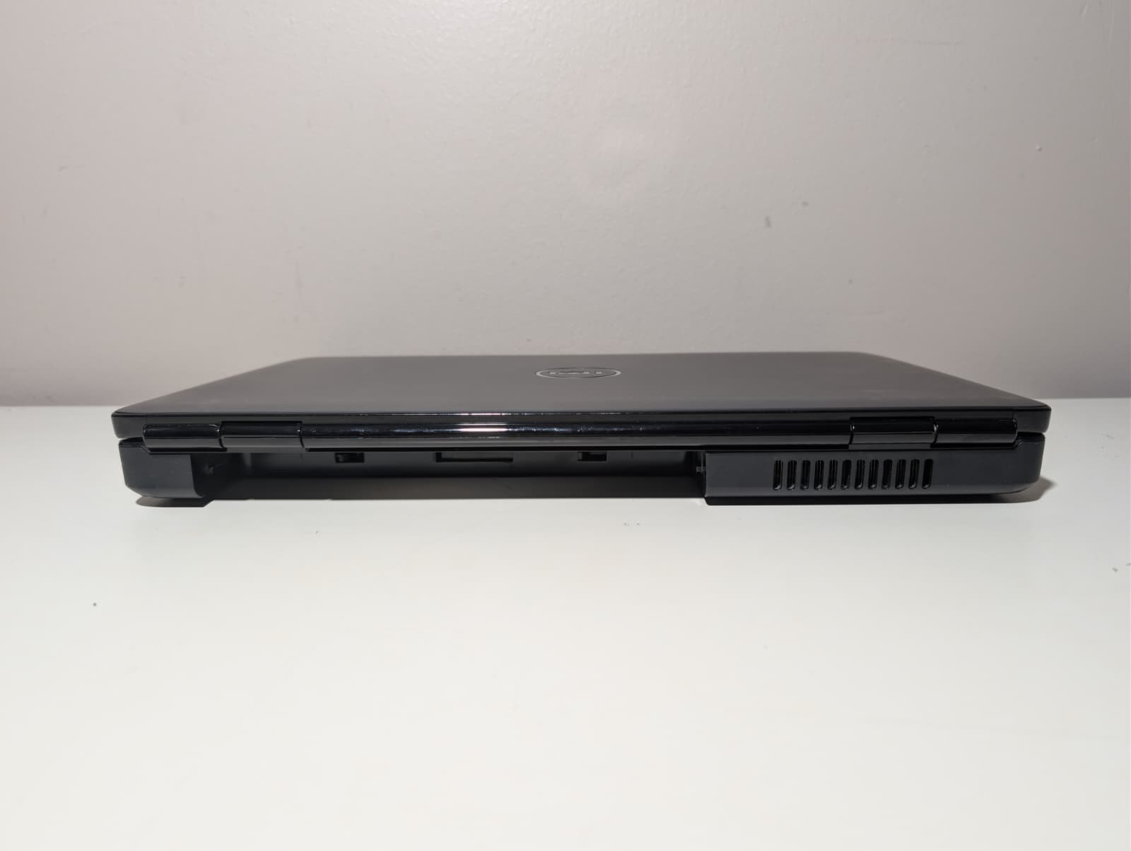 15″ Dell Inspiron 1545 | C2D T6400 4GB RAM 500GB HD | Win XP Pro 32-Bit DVD+RW