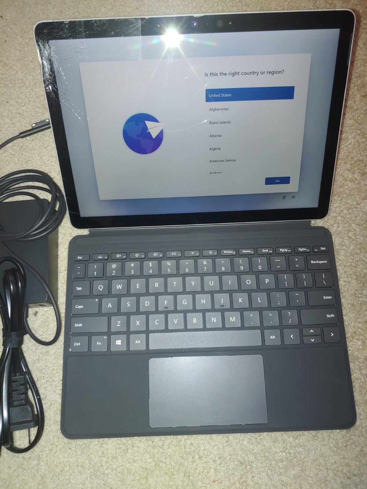 *READ* Microsoft Surface Go 3 1901 10.5″ 6500Y 1.1GHz 4GB 64GB, Bundle, Silver