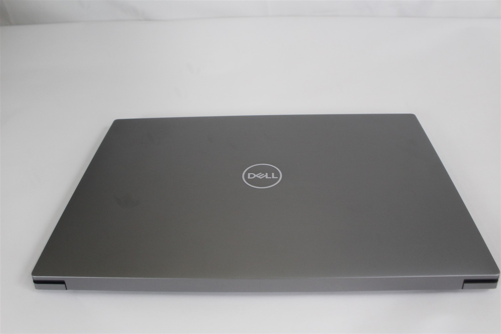Dell Precision 5570 P91F 2022 15” Core i5-12600H 3.3GHz 16GB RAM 512GB SSD